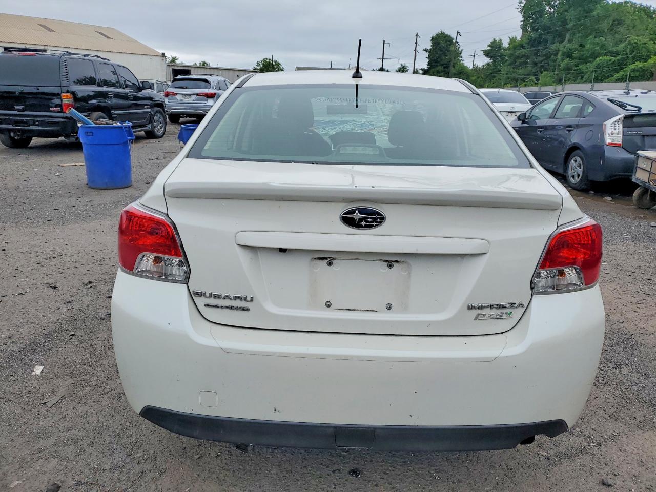 2015 Subaru Impreza White vin: JF1GJAA6XFH013231