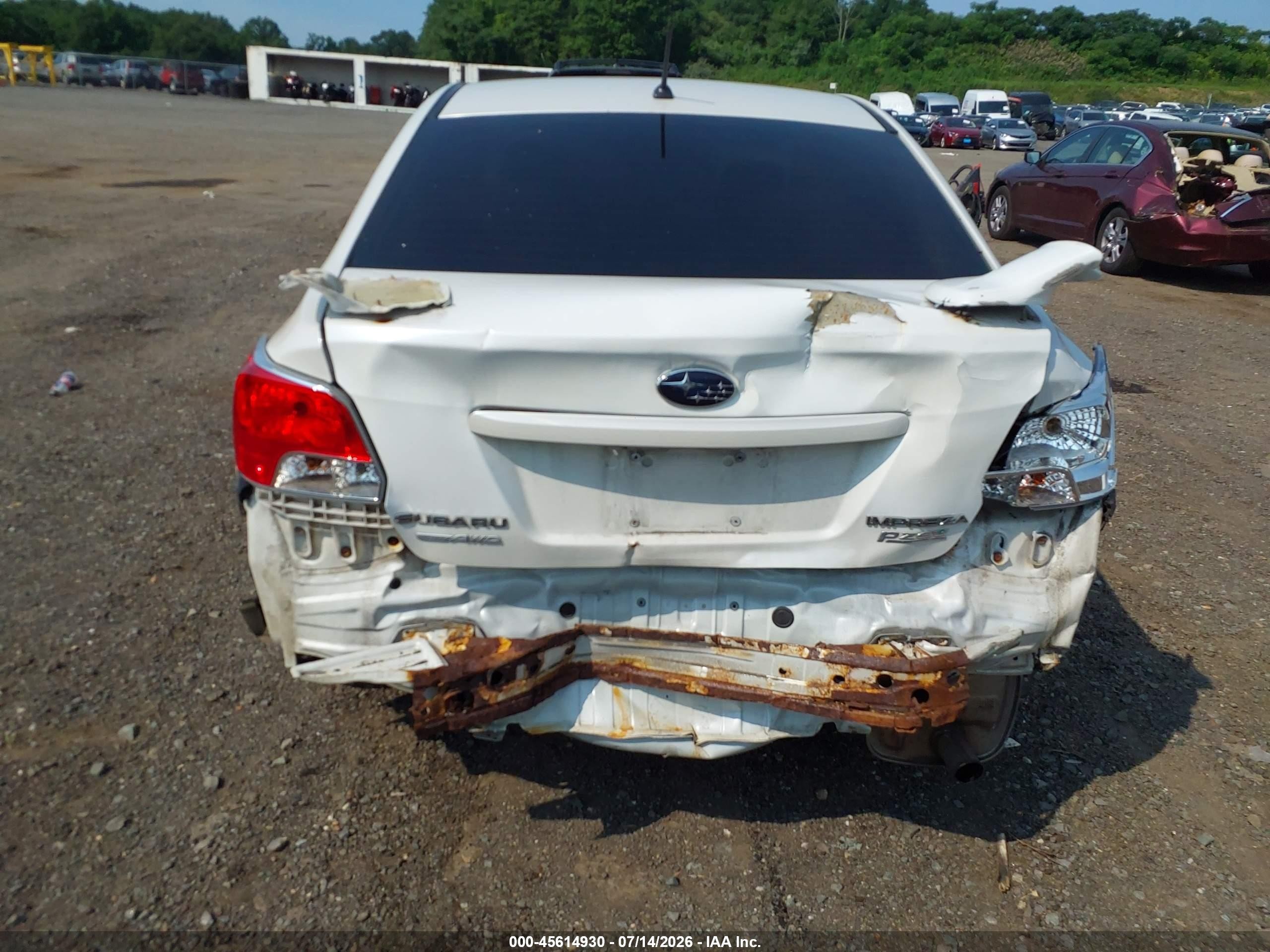 2013 Subaru Impreza 2.0i Premium White vin: JF1GJAB64DH010613