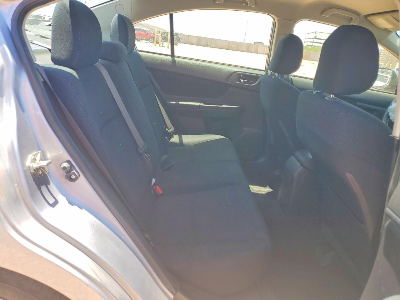 2013 Subaru Impreza Premium Серебряный vin: JF1GJAB68DH004944