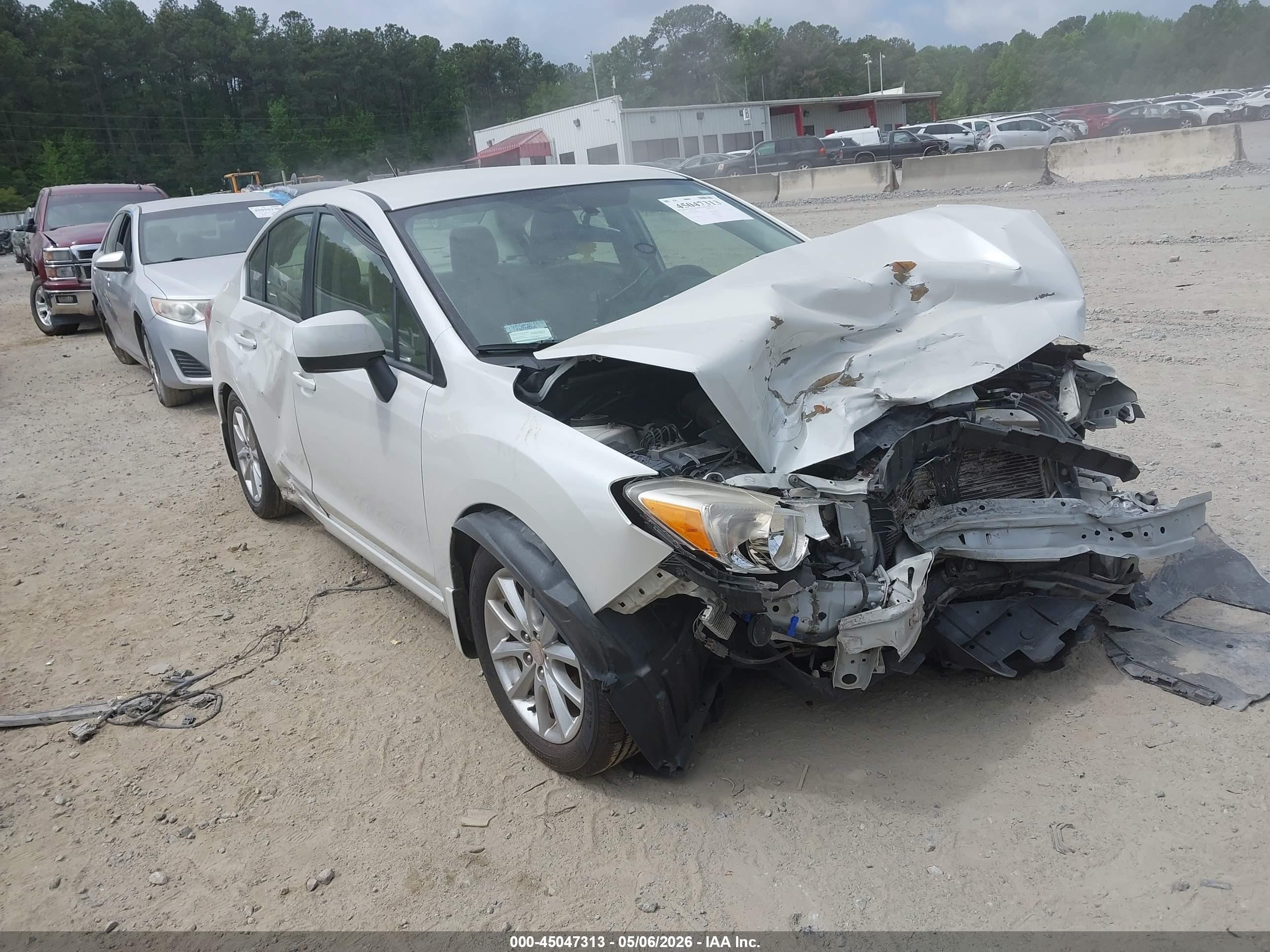 2014 Subaru Impreza 2.0i Premium Белый vin: JF1GJAB68EH016089