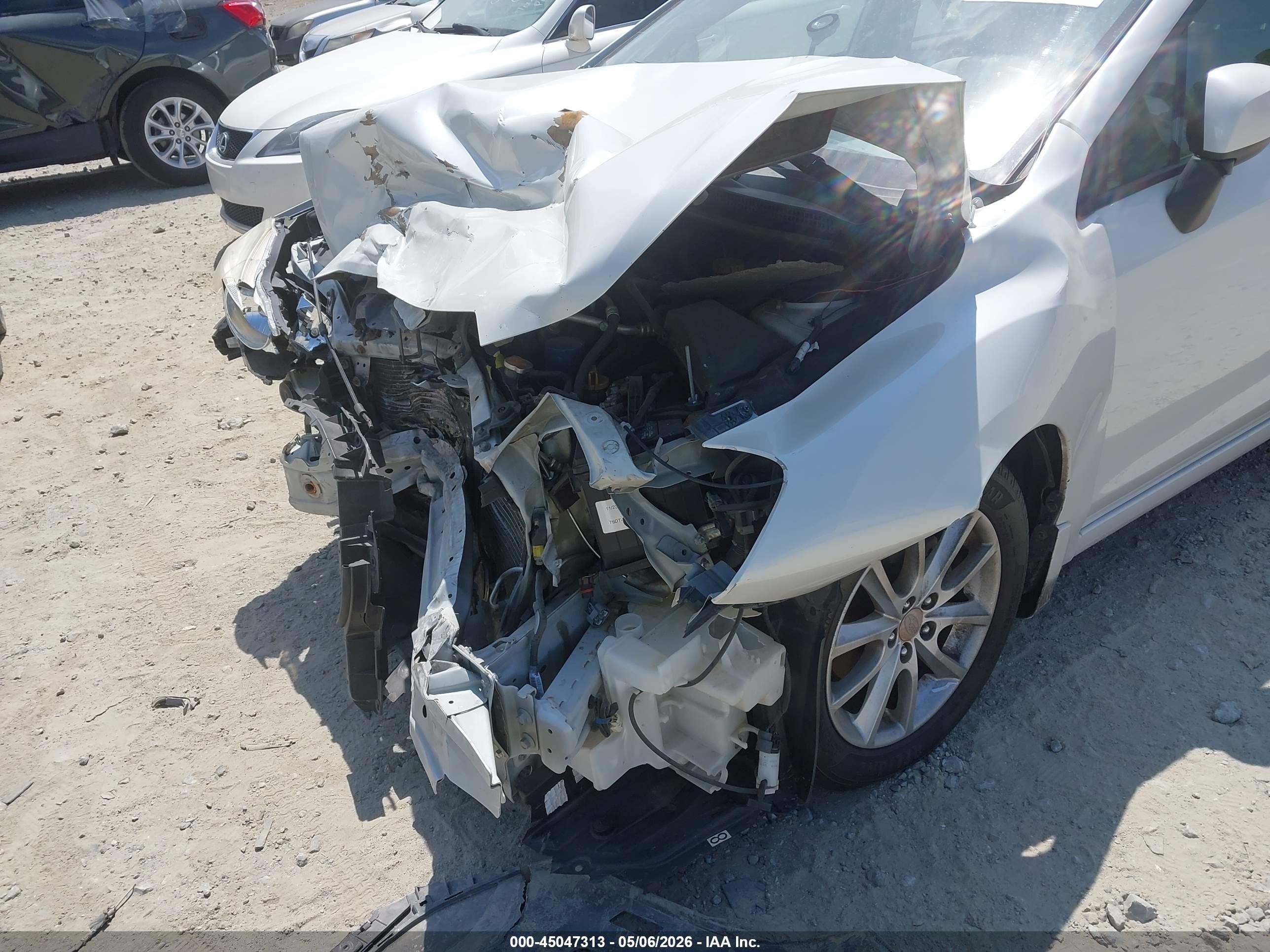 2014 Subaru Impreza 2.0i Premium White vin: JF1GJAB68EH016089
