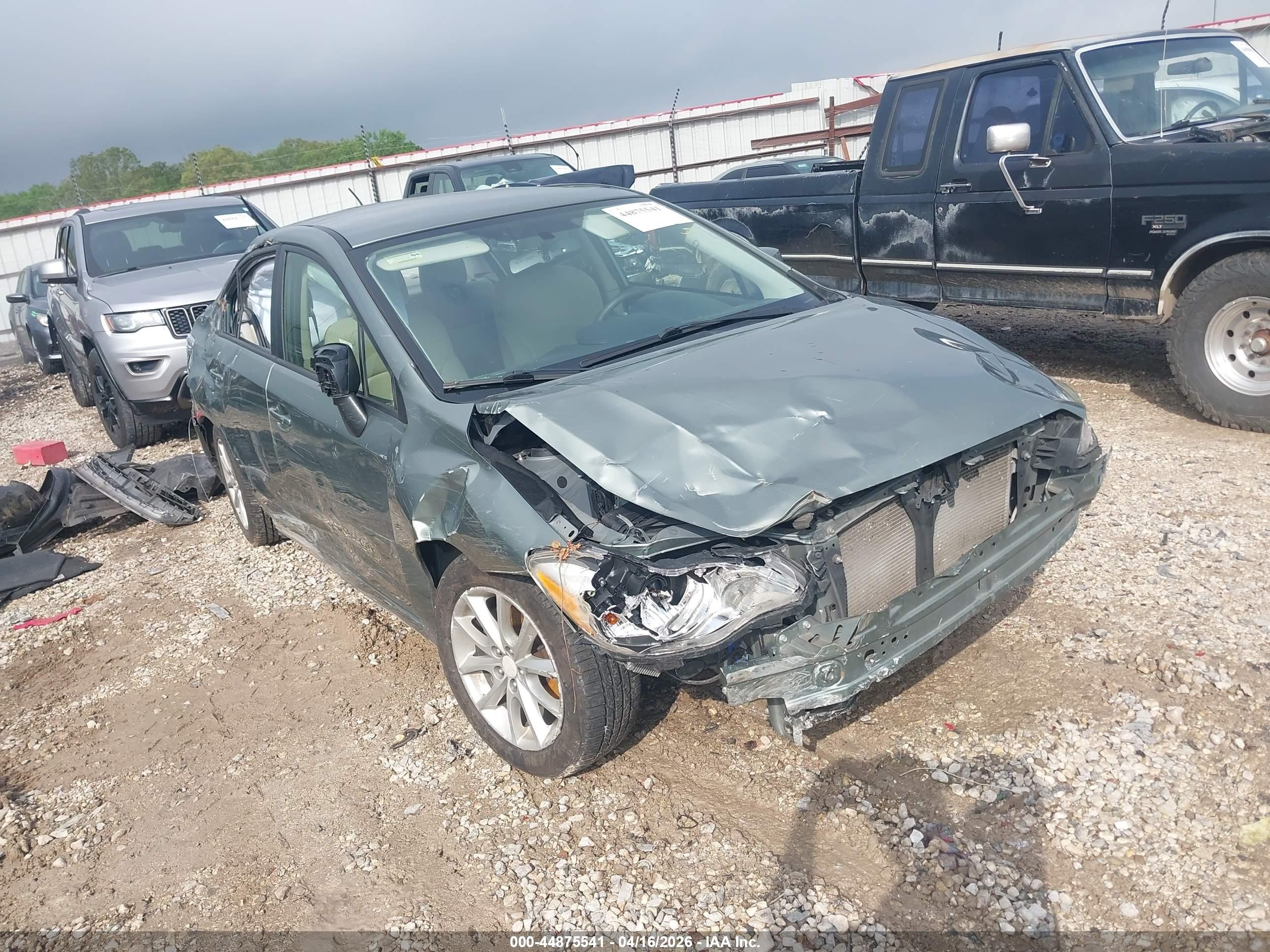 2014 Subaru Impreza 2.0i Premium Зеленый vin: JF1GJAB69EH020068