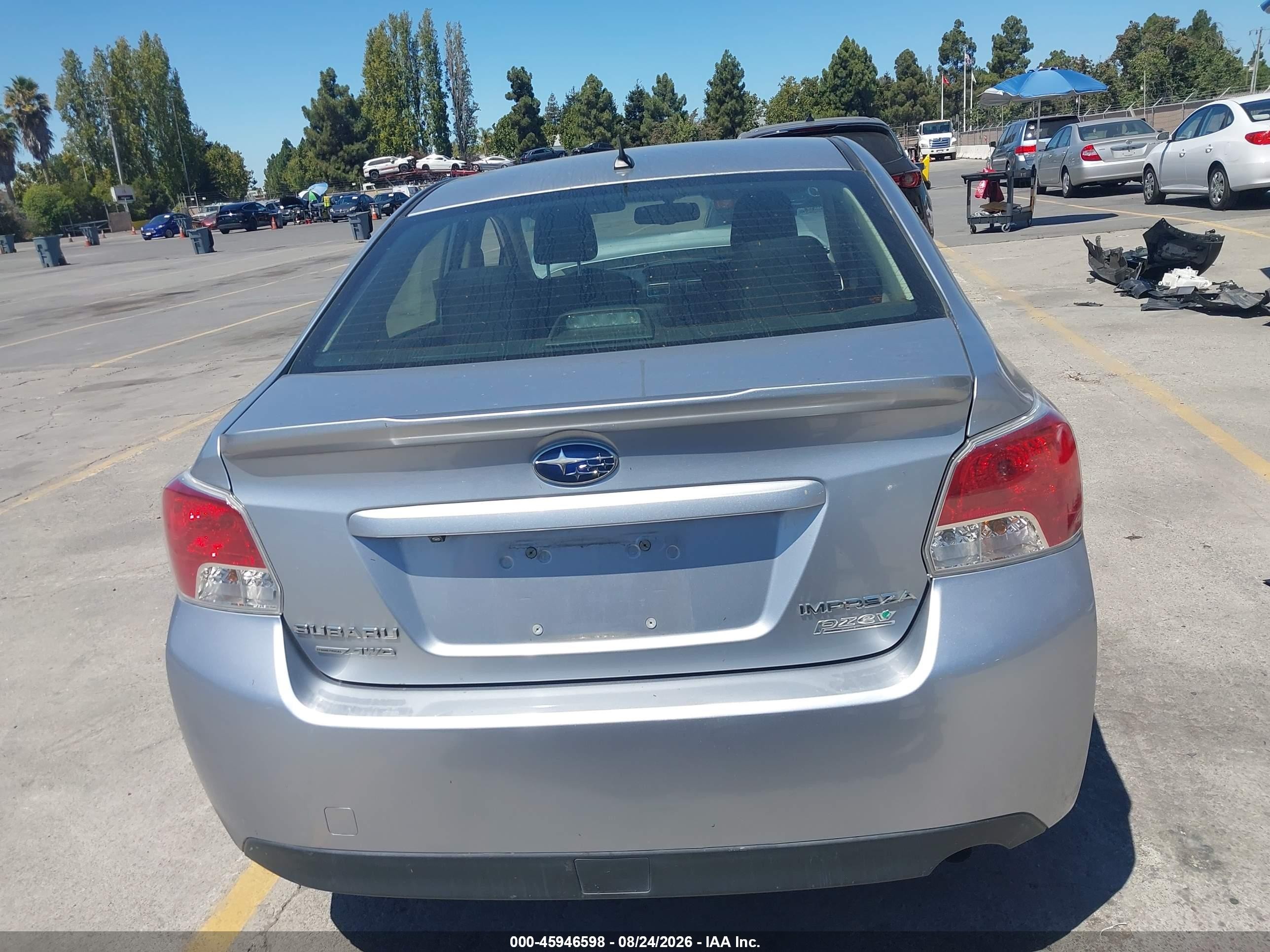 2015 Subaru Impreza 2.0i Premium Серебряный vin: JF1GJAC60FH019973