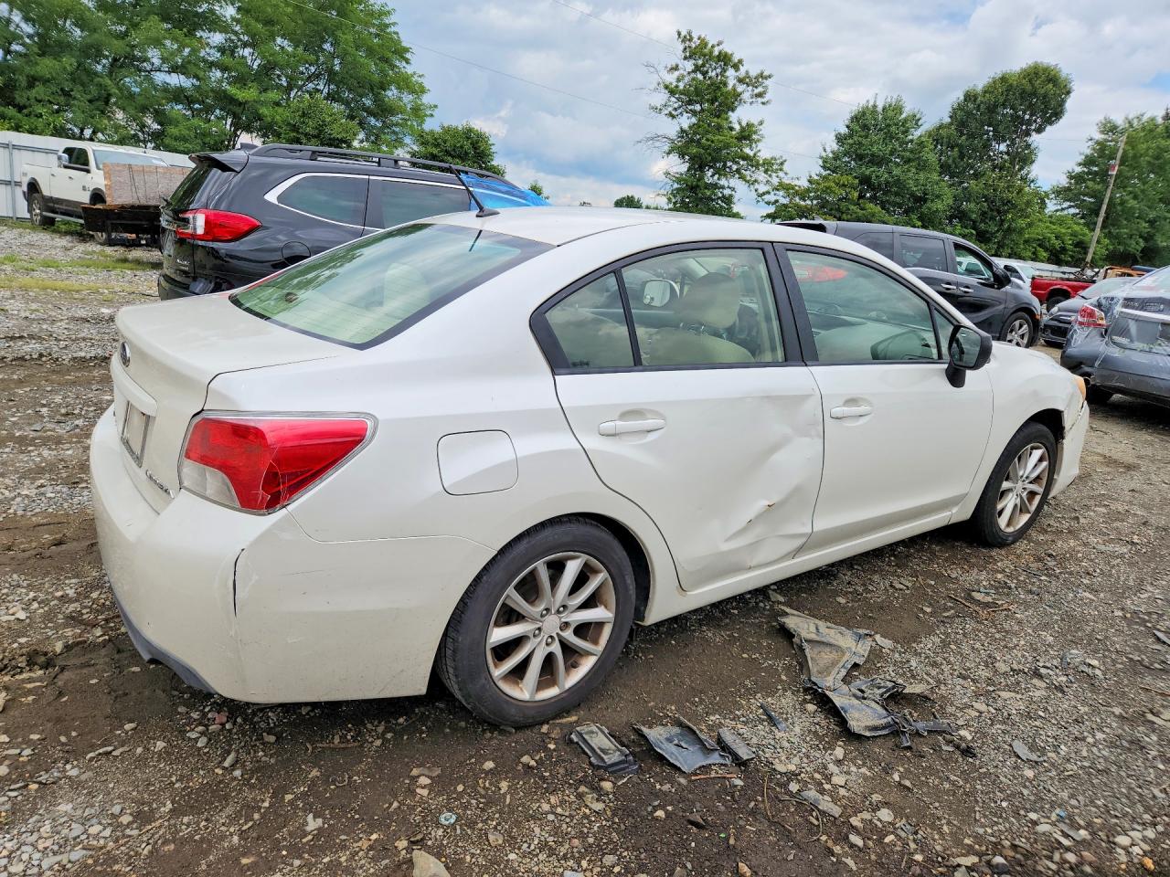 2013 Subaru Impreza Premium White vin: JF1GJAC61DH029246