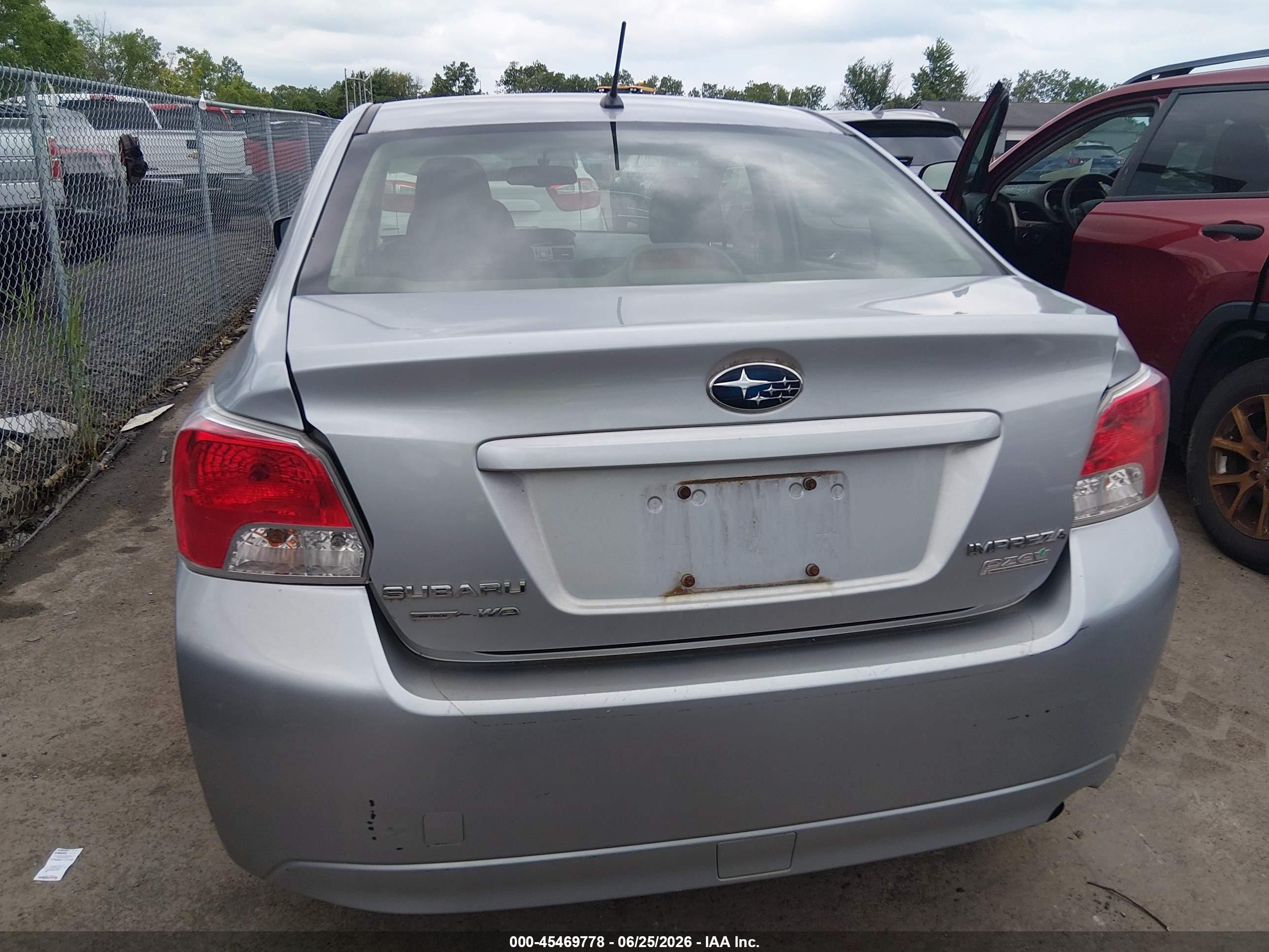 2014 Subaru Impreza 2.0i Premium Gray vin: JF1GJAC61EH015090