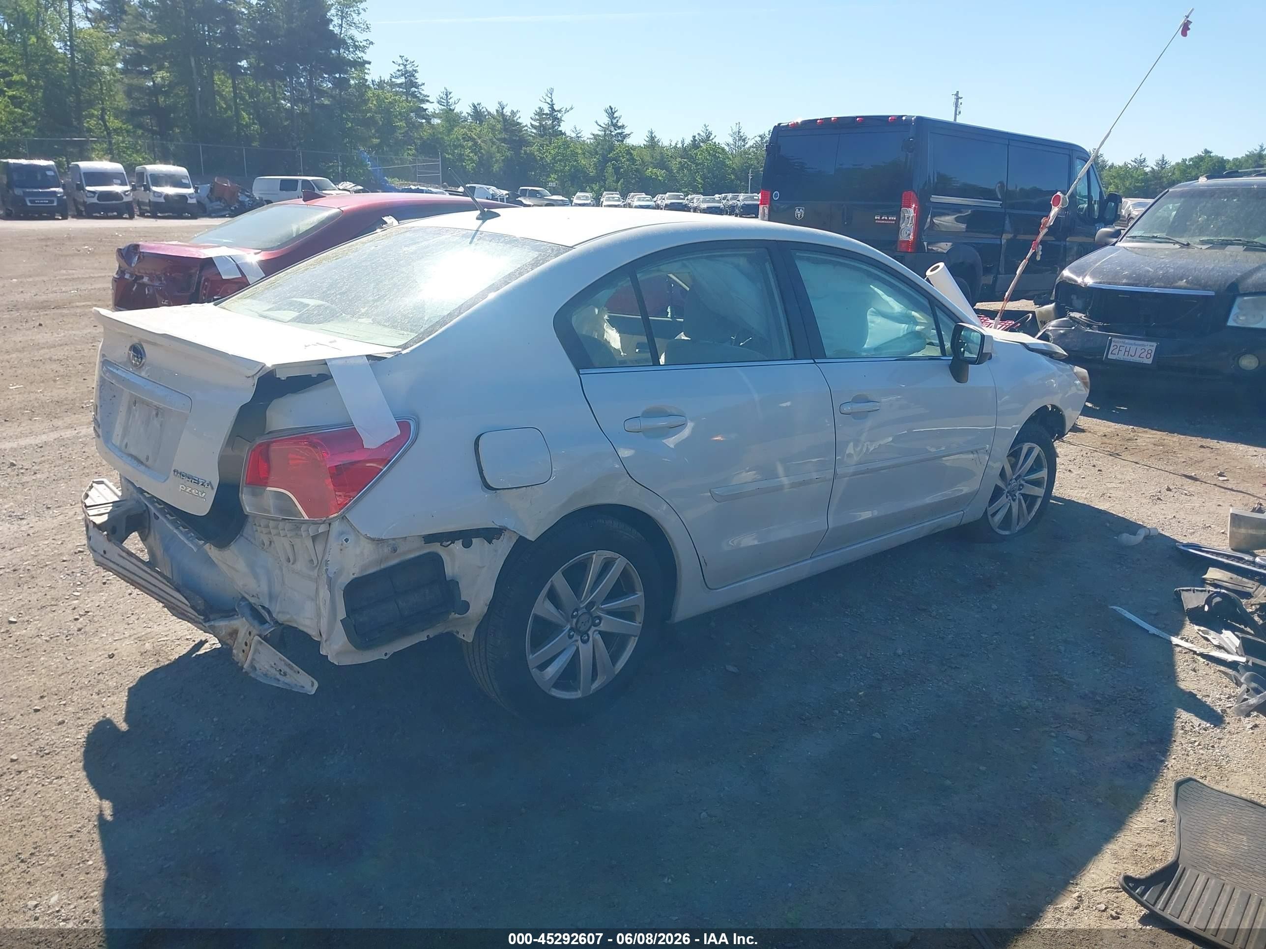 2015 Subaru Impreza 2.0i Premium Белый vin: JF1GJAC61FH017245