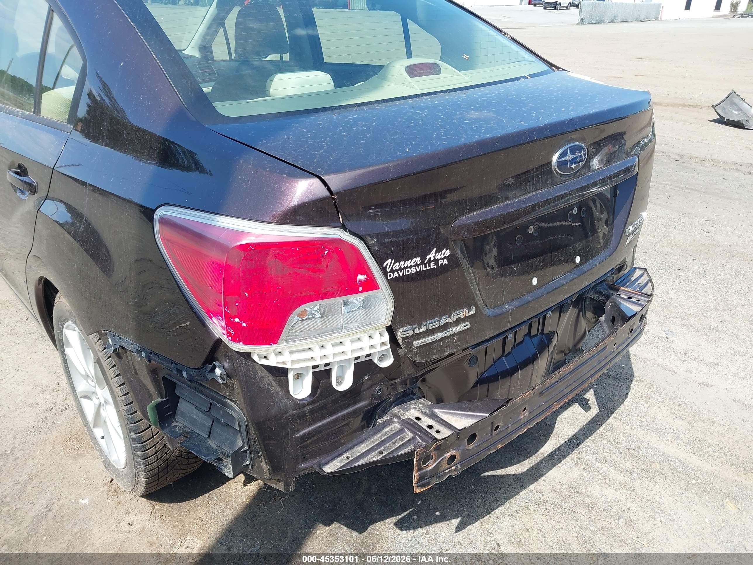 2013 Subaru Impreza 2.0i Premium Burgundy vin: JF1GJAC62DG030671