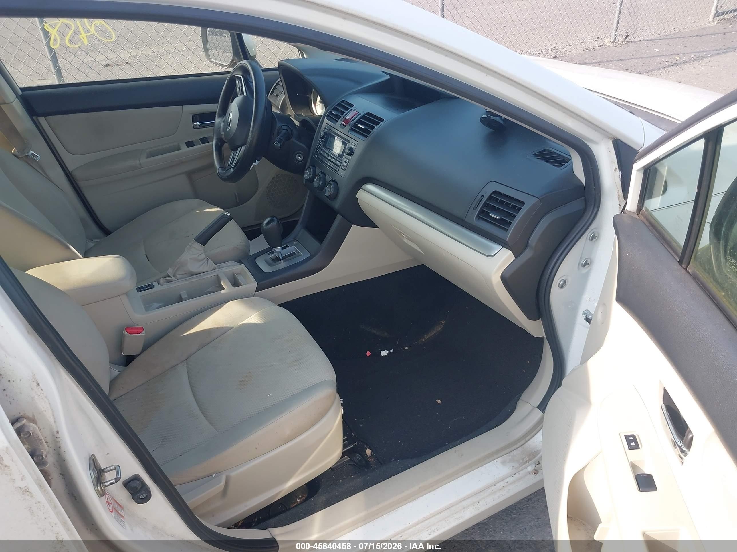 2013 Subaru Impreza 2.0i Premium White vin: JF1GJAC62DH029479