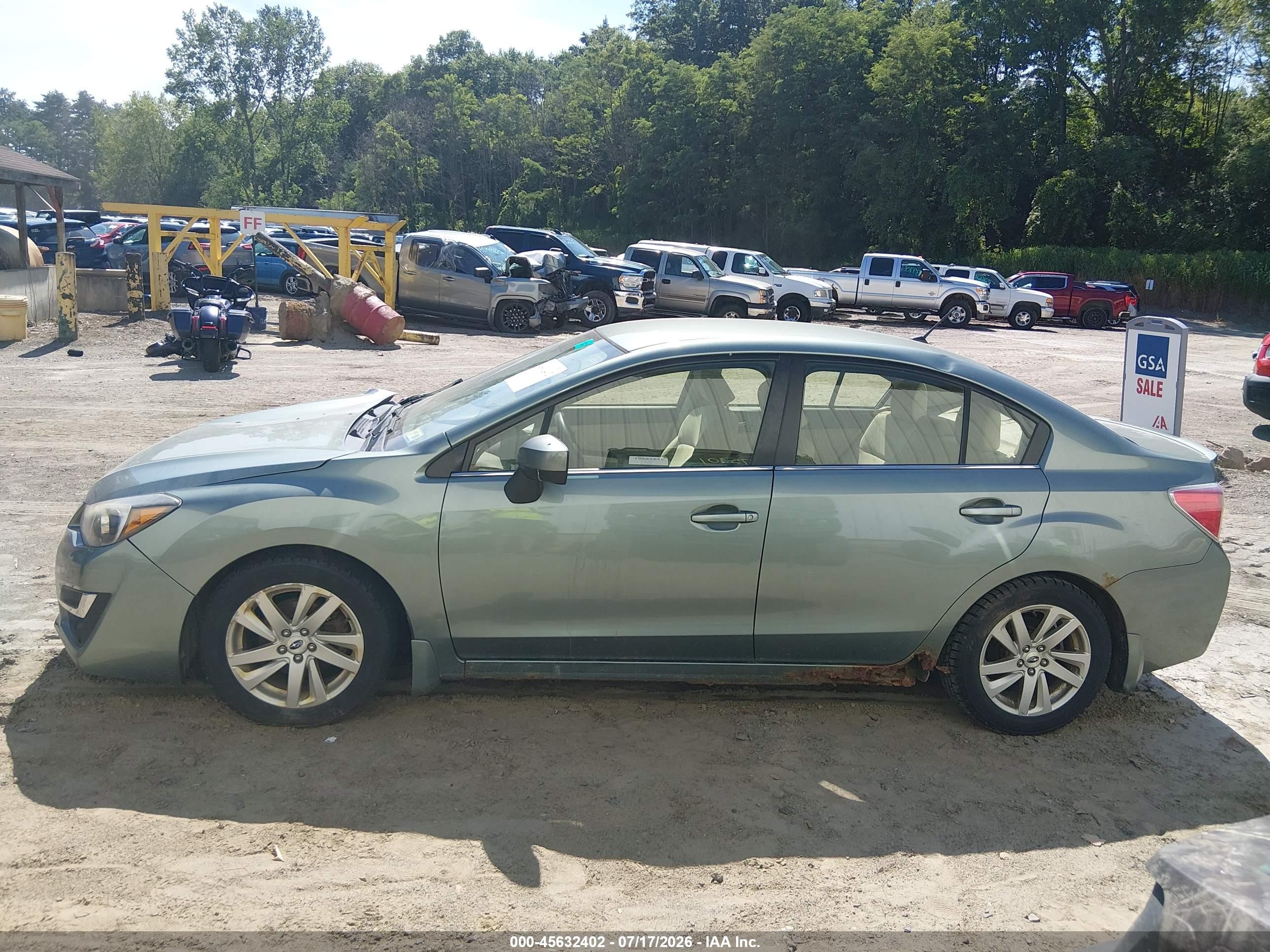 2015 Subaru Impreza 2.0i Premium Green vin: JF1GJAC62FH024284