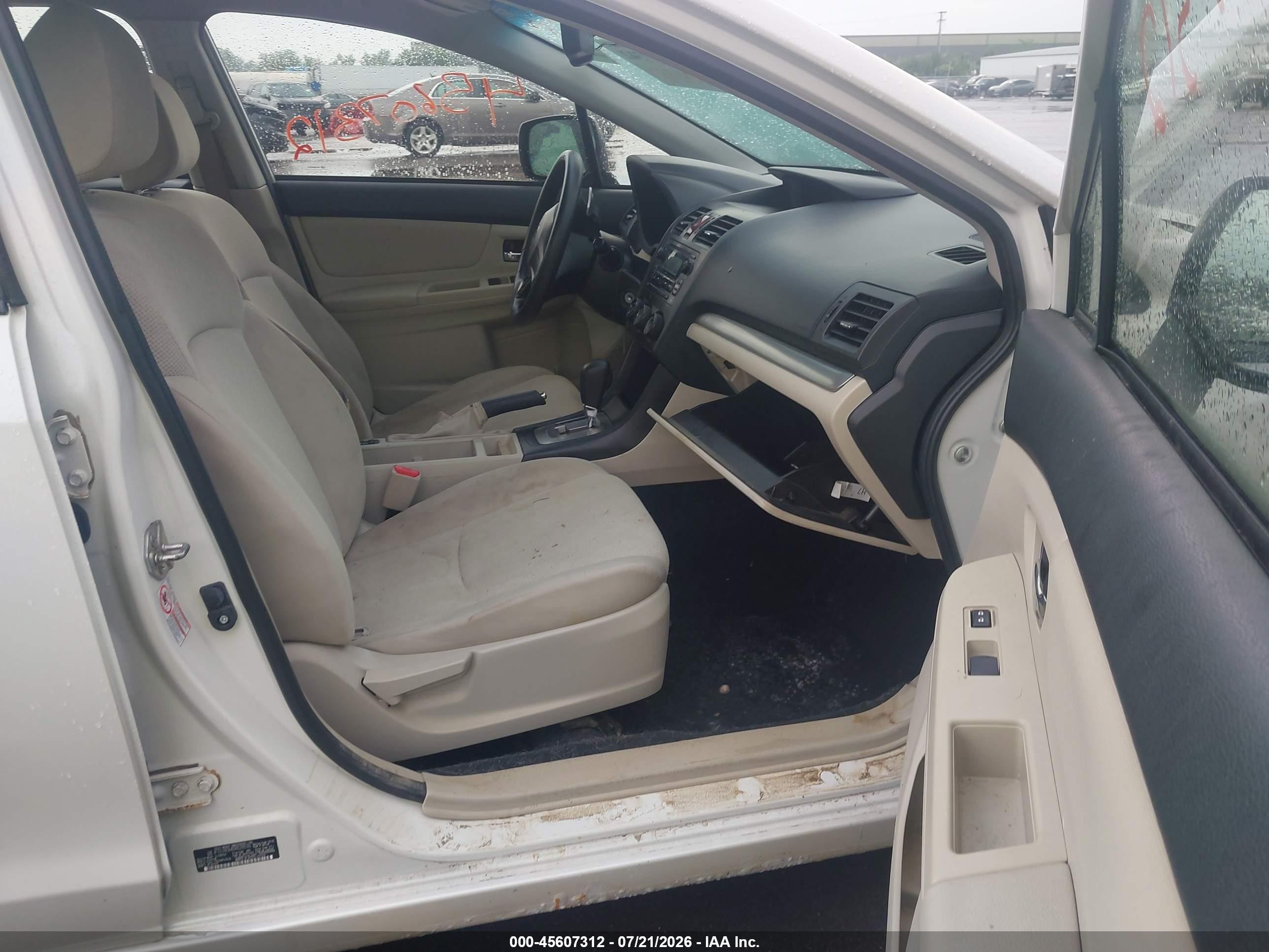 2013 Subaru Impreza 2.0i Premium White vin: JF1GJAC64DH028530