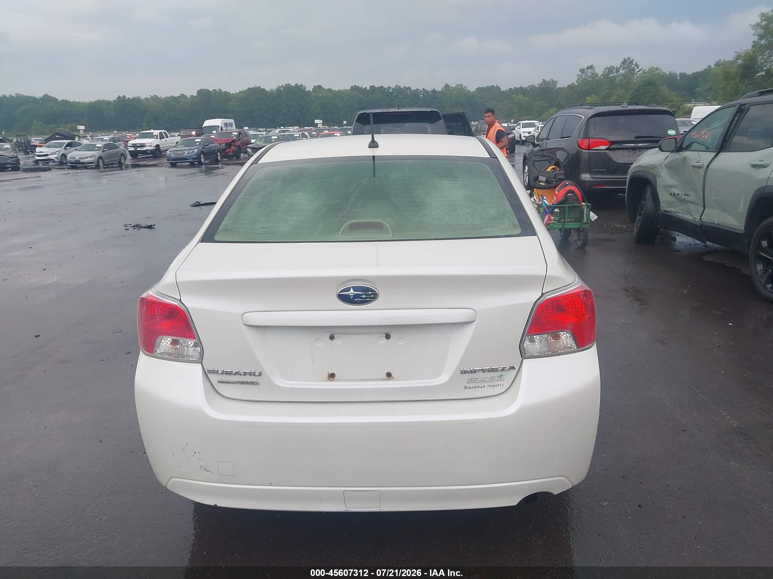 2013 Subaru Impreza 2.0i Premium White vin: JF1GJAC64DH028530