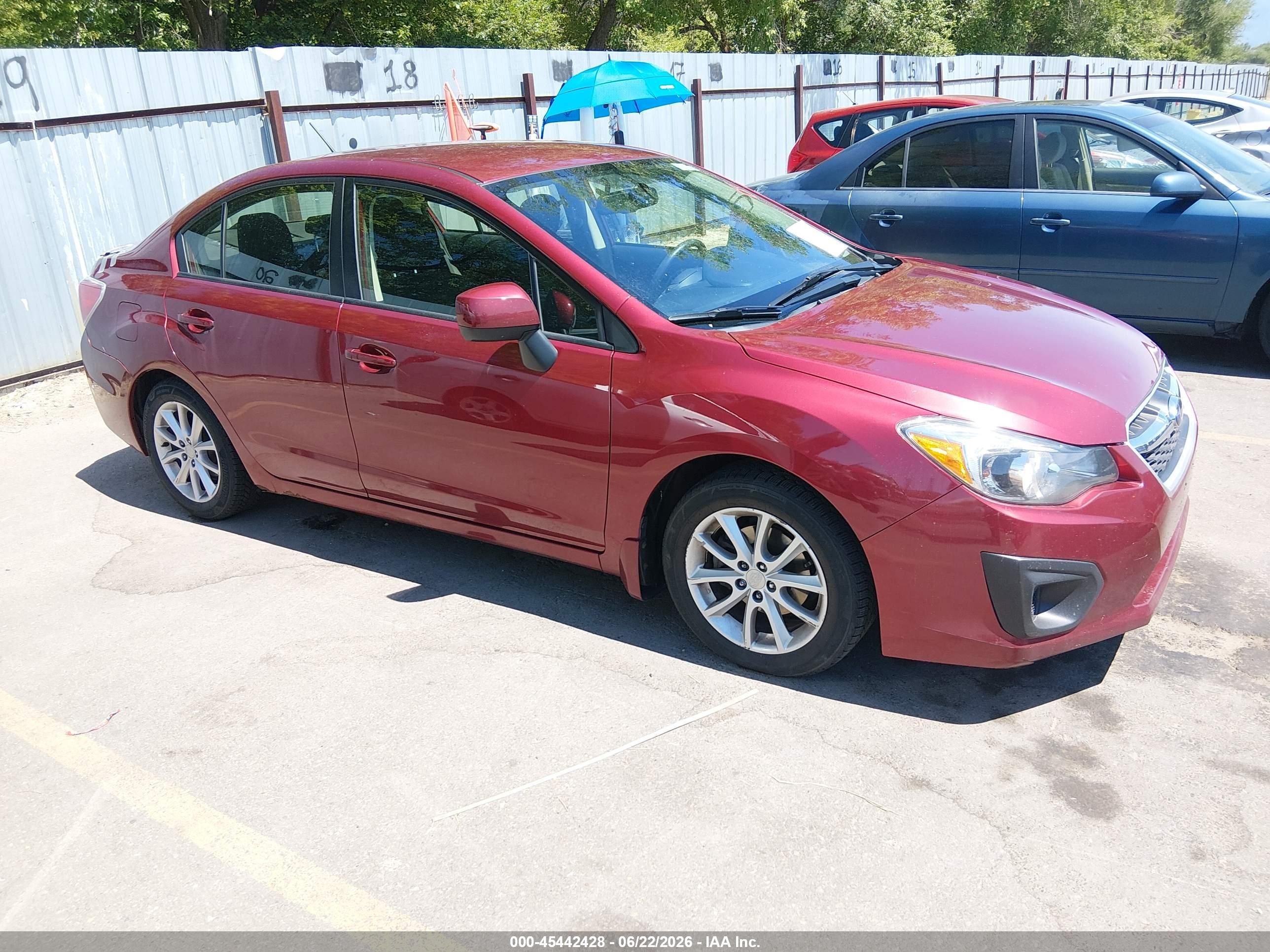 2014 Subaru Impreza 2.0i Premium Burgundy vin: JF1GJAC64EH012264