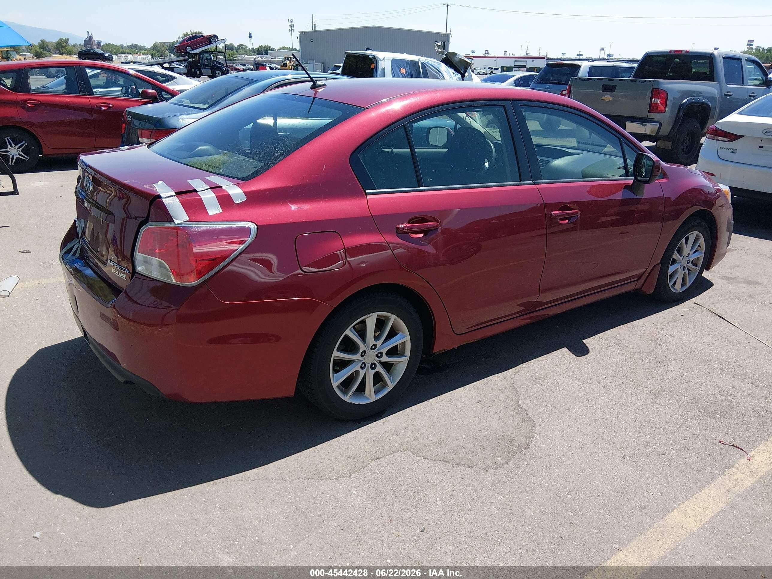 2014 Subaru Impreza 2.0i Premium Burgundy vin: JF1GJAC64EH012264