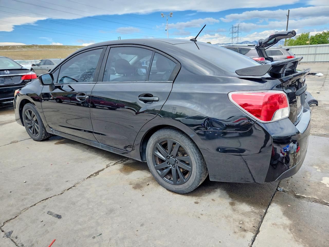 2015 Subaru Impreza Premium Black vin: JF1GJAC64FH008376