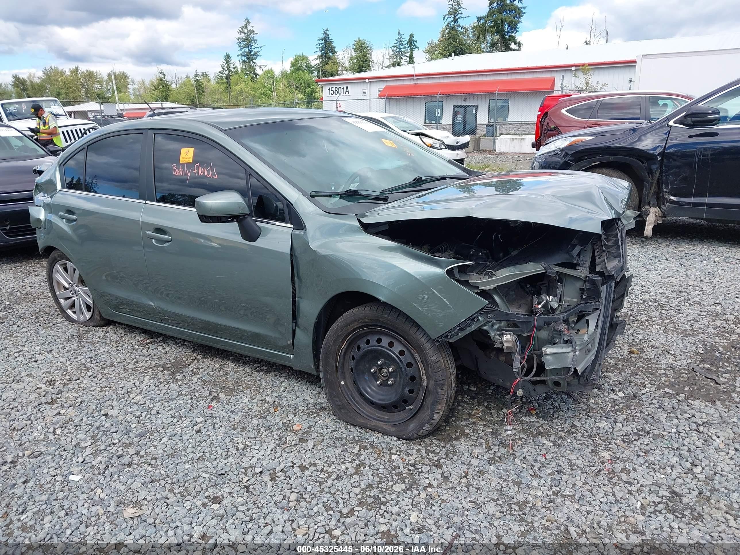 2015 Subaru Impreza 2.0i Premium Зеленый vin: JF1GJAC64FH013271
