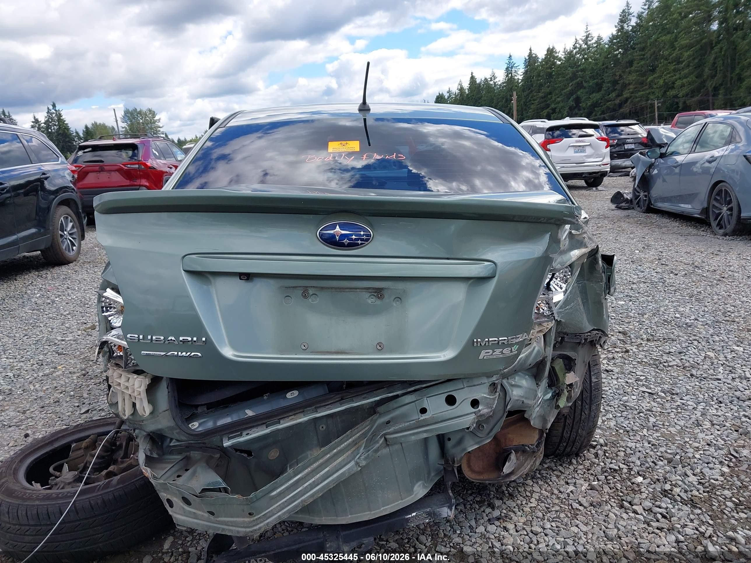 2015 Subaru Impreza 2.0i Premium Green vin: JF1GJAC64FH013271