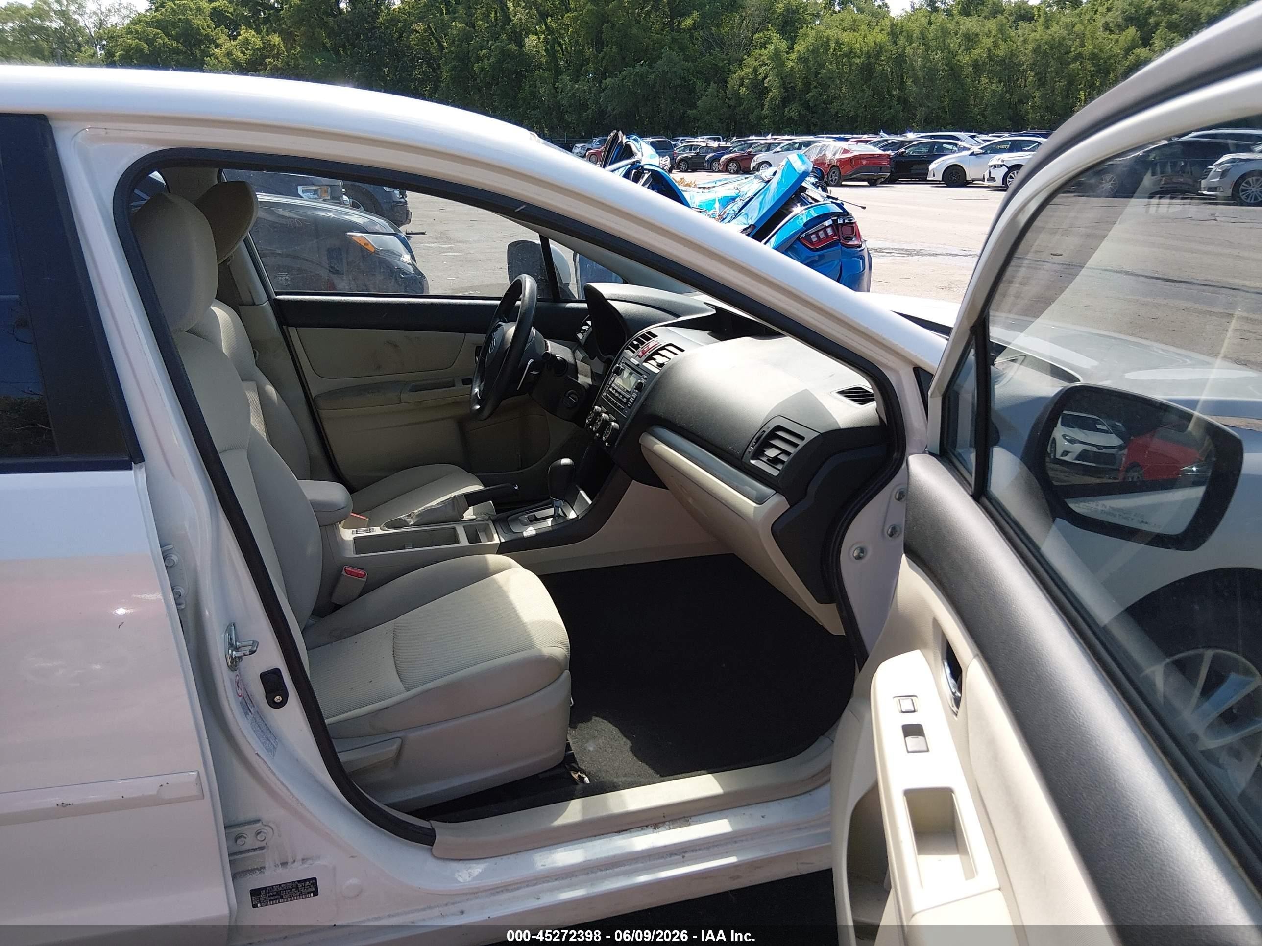 2012 Subaru Impreza 2.0i Premium White vin: JF1GJAC66CH009072