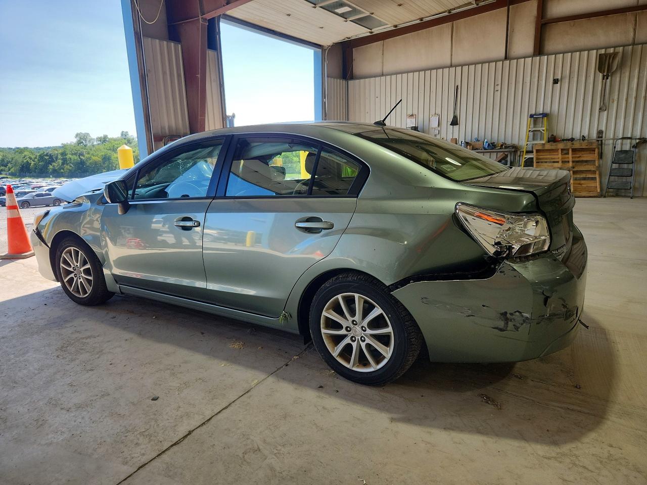2014 Subaru Impreza Premium Green vin: JF1GJAC66EH015070