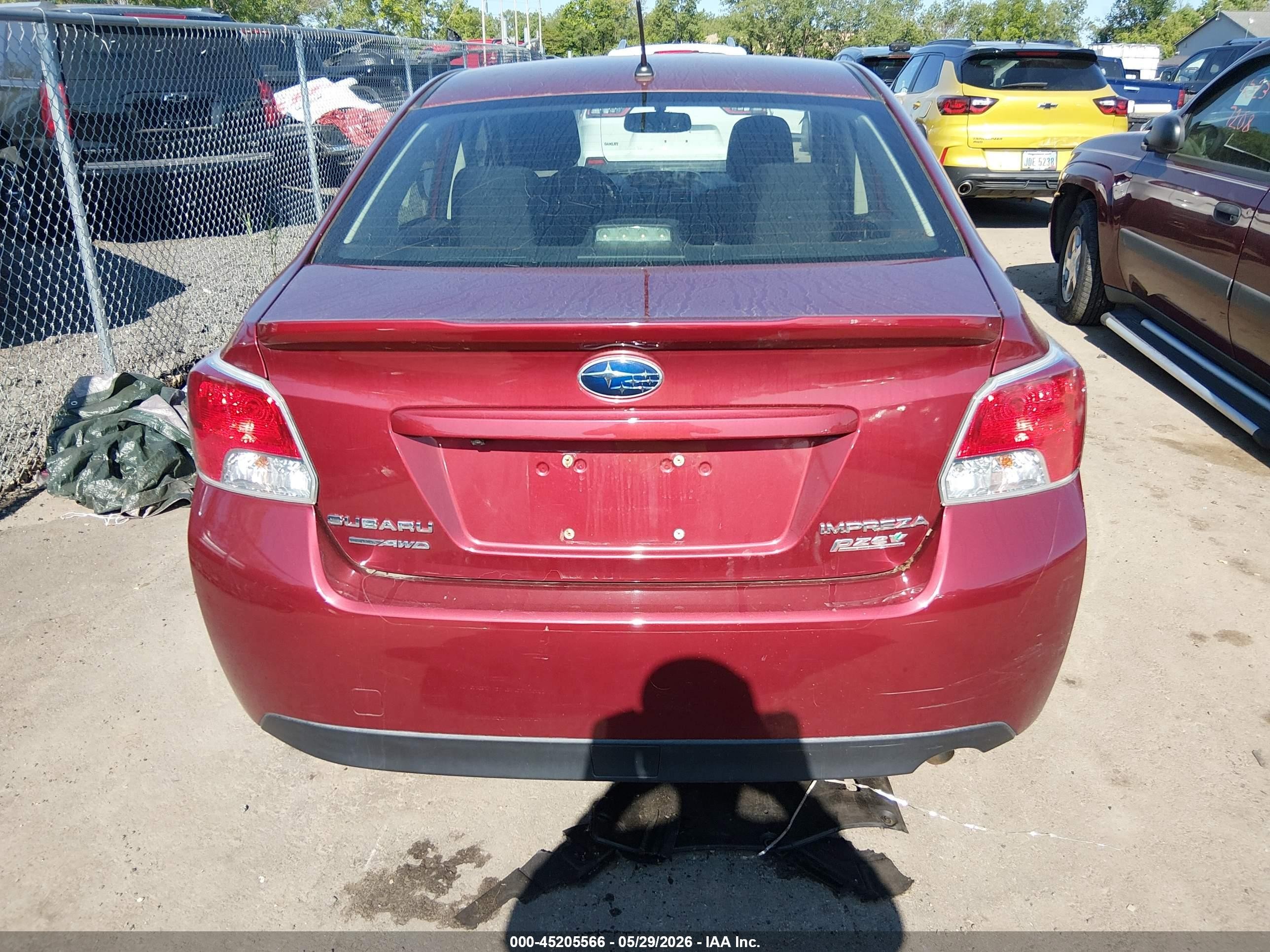 2015 Subaru Impreza 2.0i Premium Красный vin: JF1GJAC66FH020819