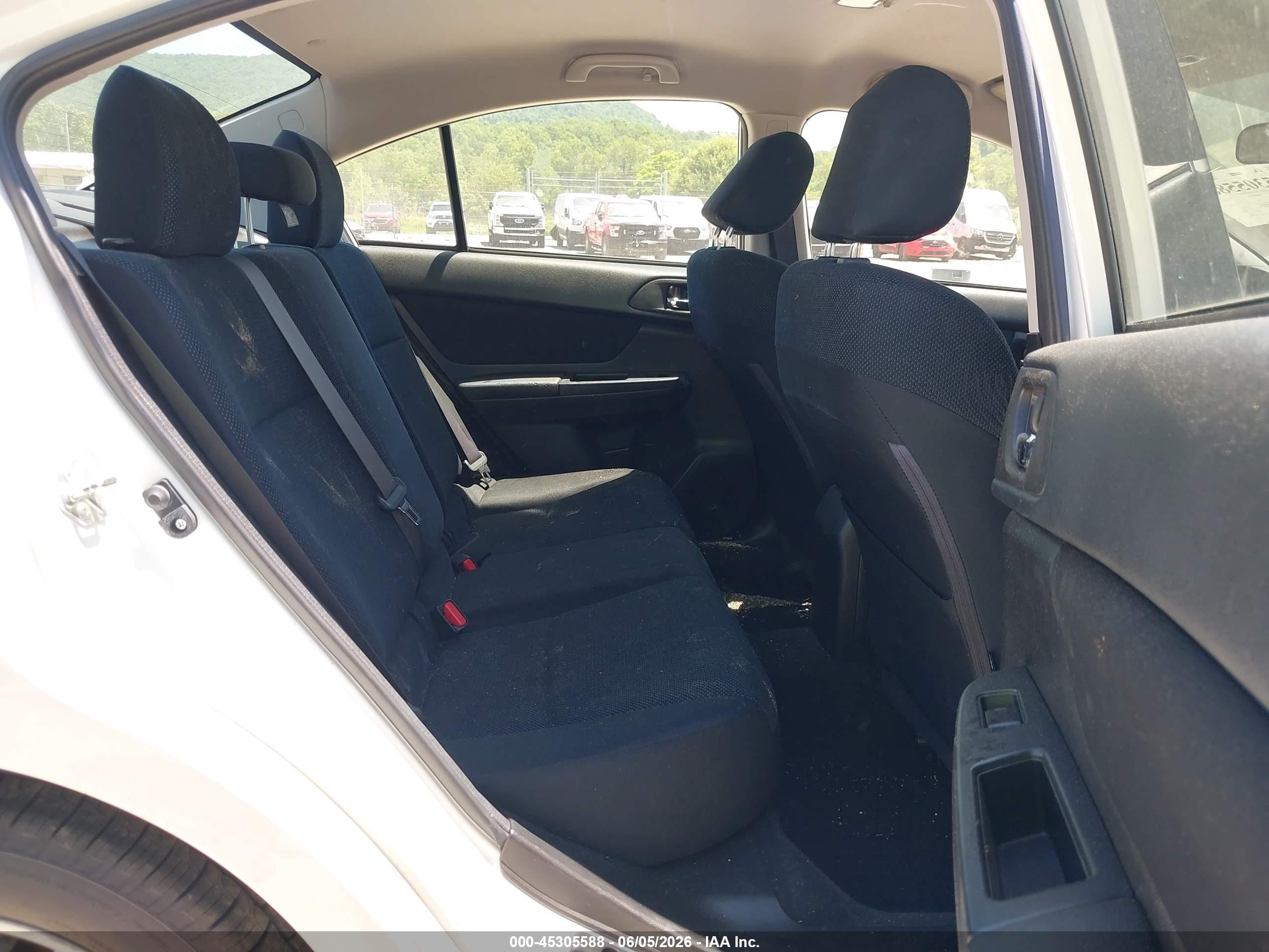 2014 Subaru Impreza 2.0i Premium White vin: JF1GJAC67EH007589