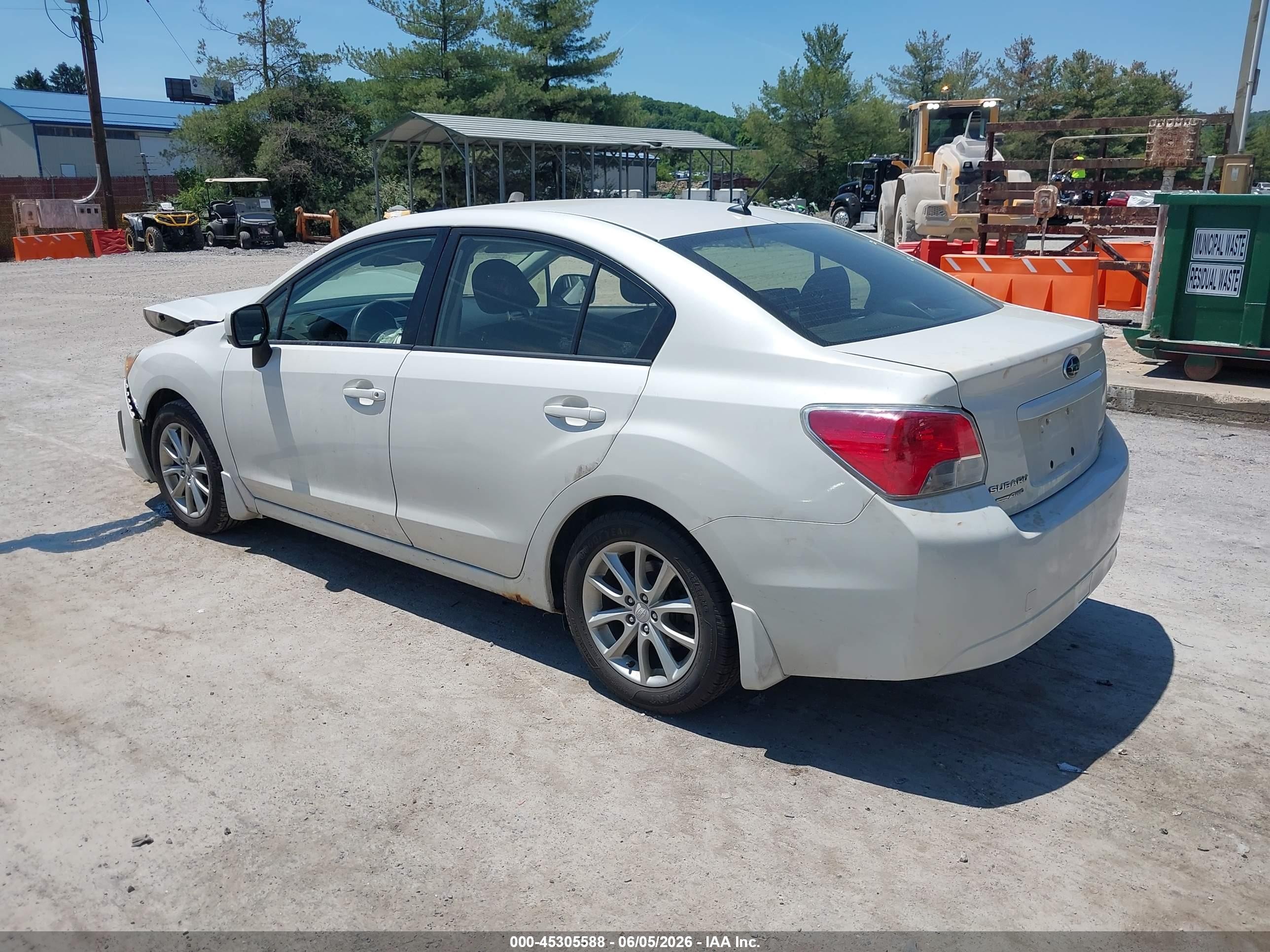 2014 Subaru Impreza 2.0i Premium White vin: JF1GJAC67EH007589