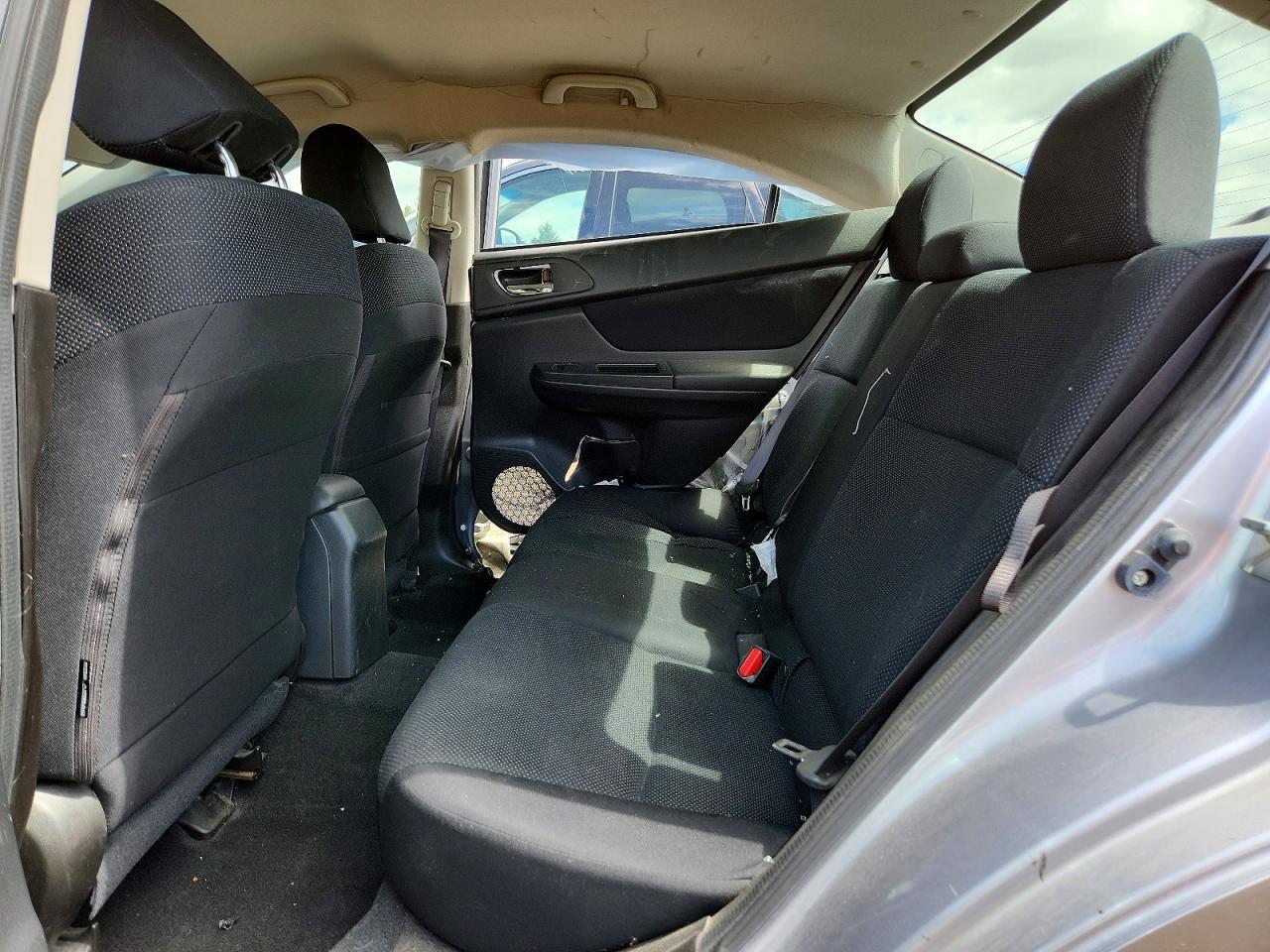 2012 Subaru Impreza Premium Серебряный vin: JF1GJAC68CH013351