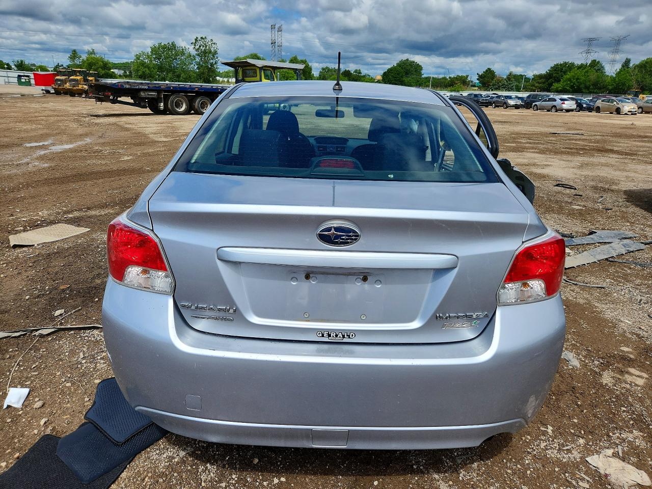 2012 Subaru Impreza Premium Серебряный vin: JF1GJAC68CH013351