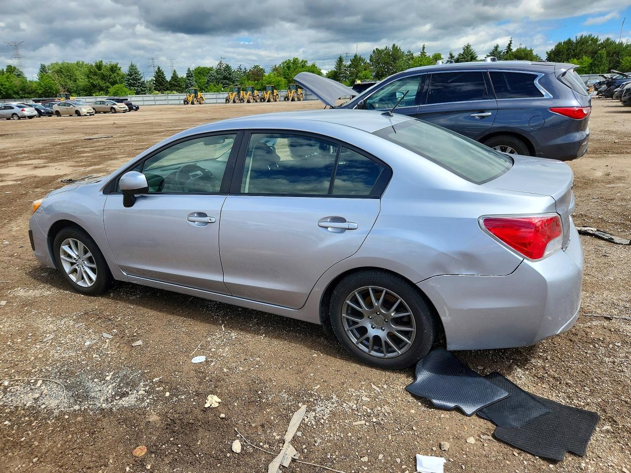 2012 Subaru Impreza Premium Серебряный vin: JF1GJAC68CH013351