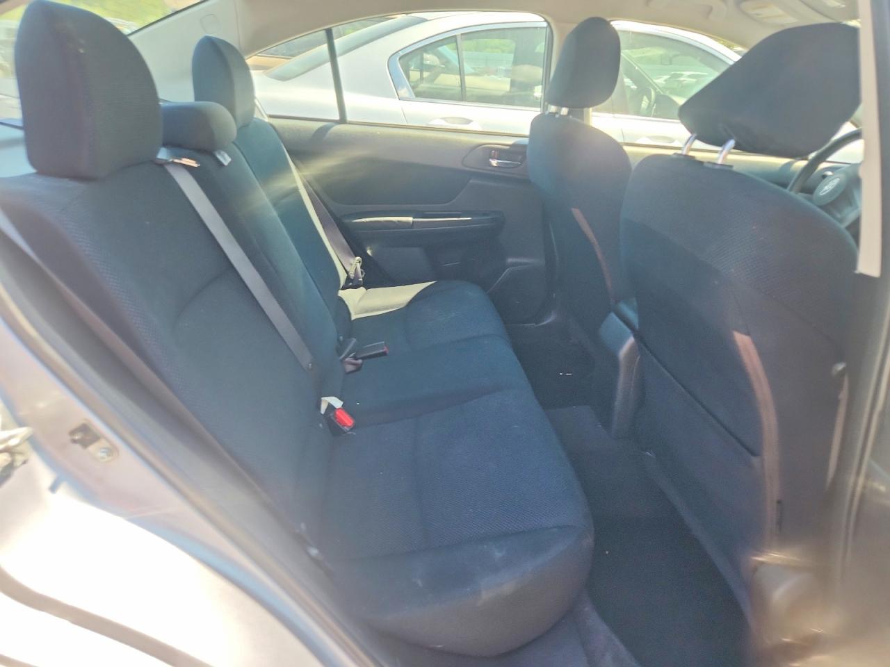 2012 Subaru Impreza Premium Silver vin: JF1GJAC68CH023250