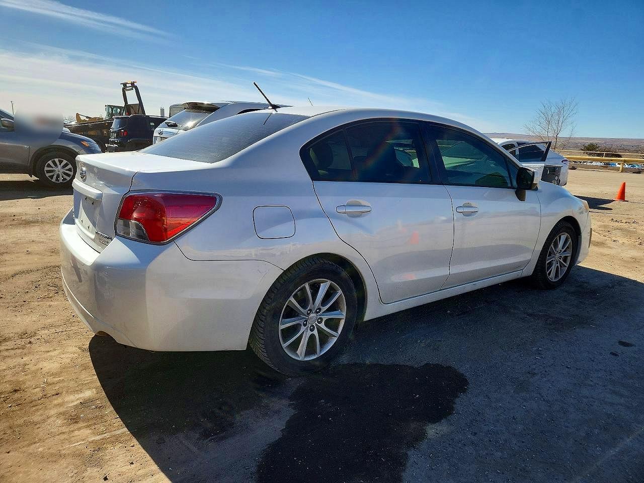 2013 Subaru Impreza Premium White vin: JF1GJAC68DH036131