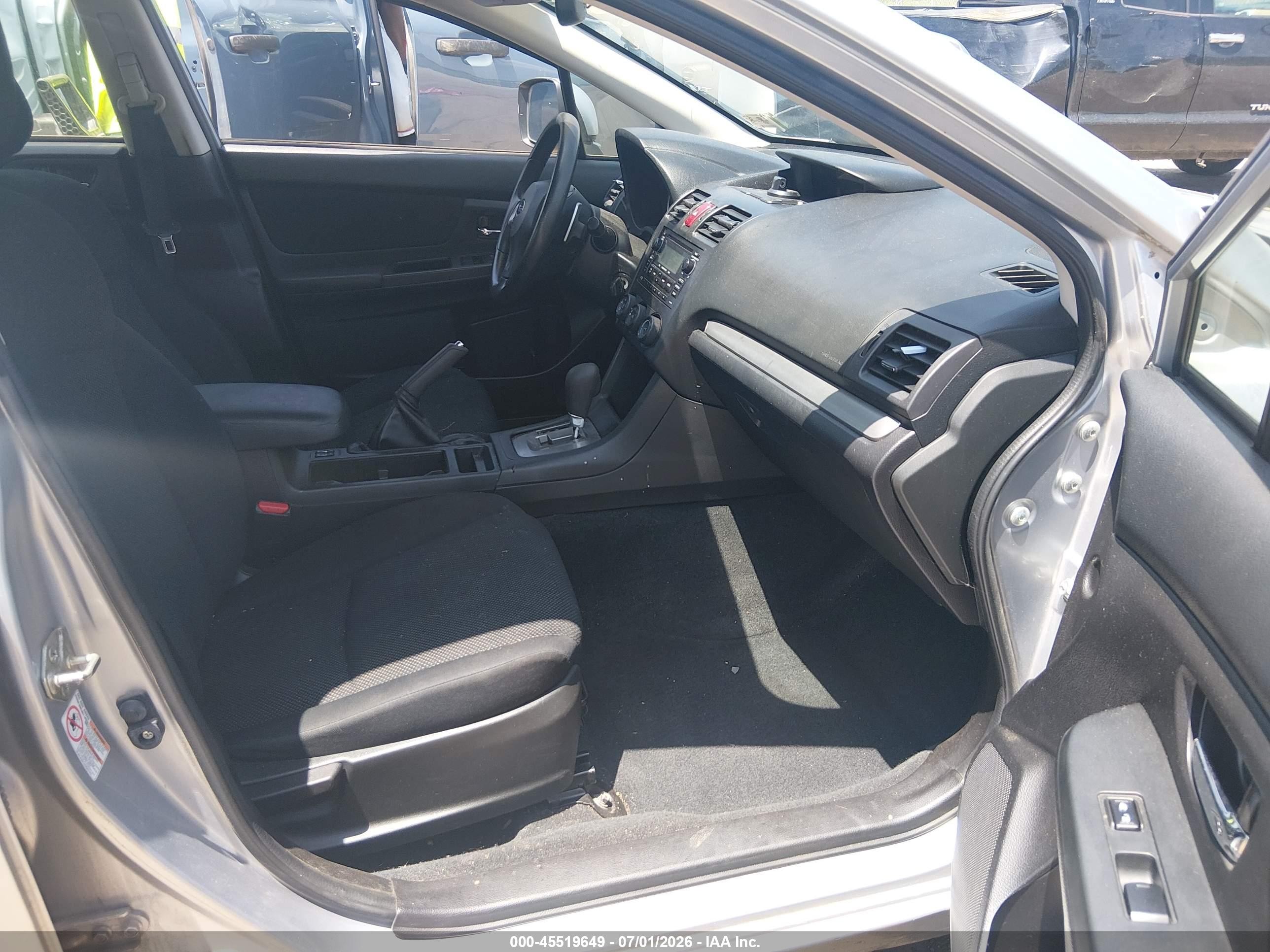 2014 Subaru Impreza 2.0i Premium Silver vin: JF1GJAC68EH021775