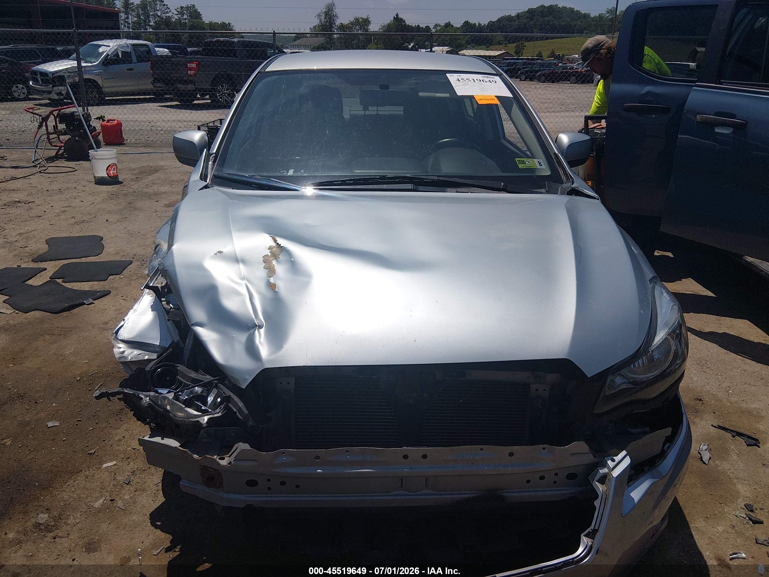 2014 Subaru Impreza 2.0i Premium Silver vin: JF1GJAC68EH021775