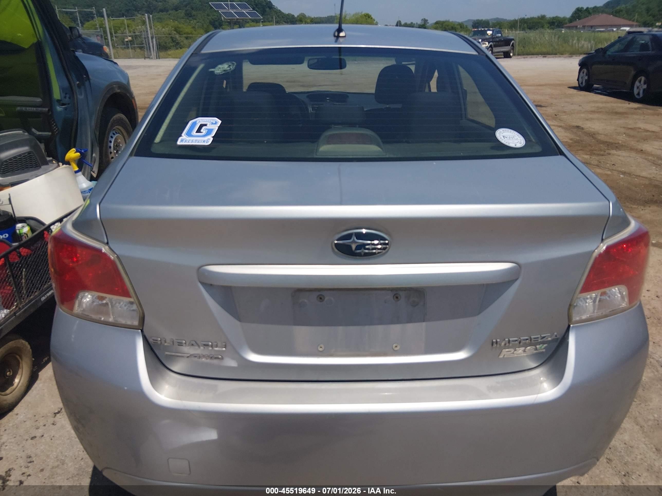 2014 Subaru Impreza 2.0i Premium Silver vin: JF1GJAC68EH021775