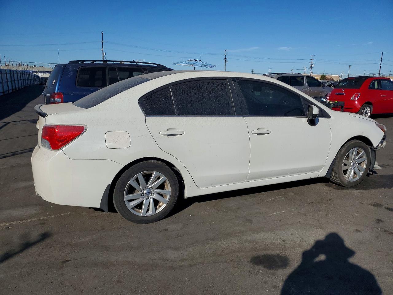 2015 Subaru Impreza Premium White vin: JF1GJAC68FH019204