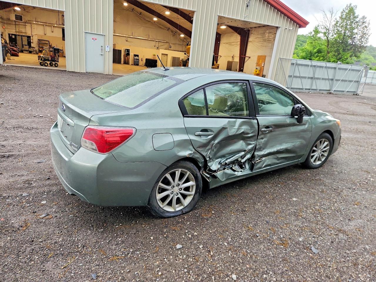 2014 Subaru Impreza Premium Green vin: JF1GJAC69EH013913