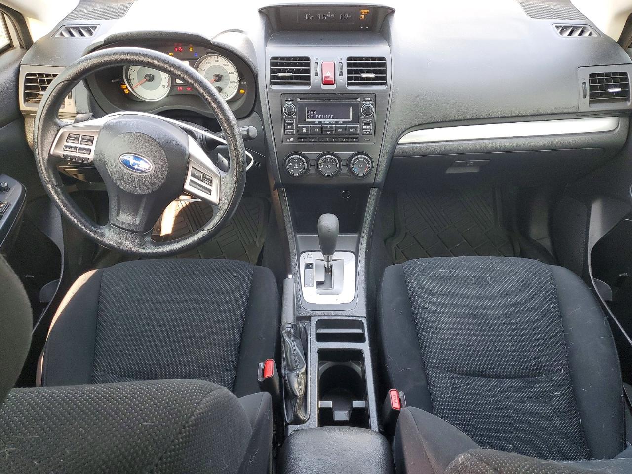 2014 Subaru Impreza Premium Серебряный vin: JF1GJAC69EH017783