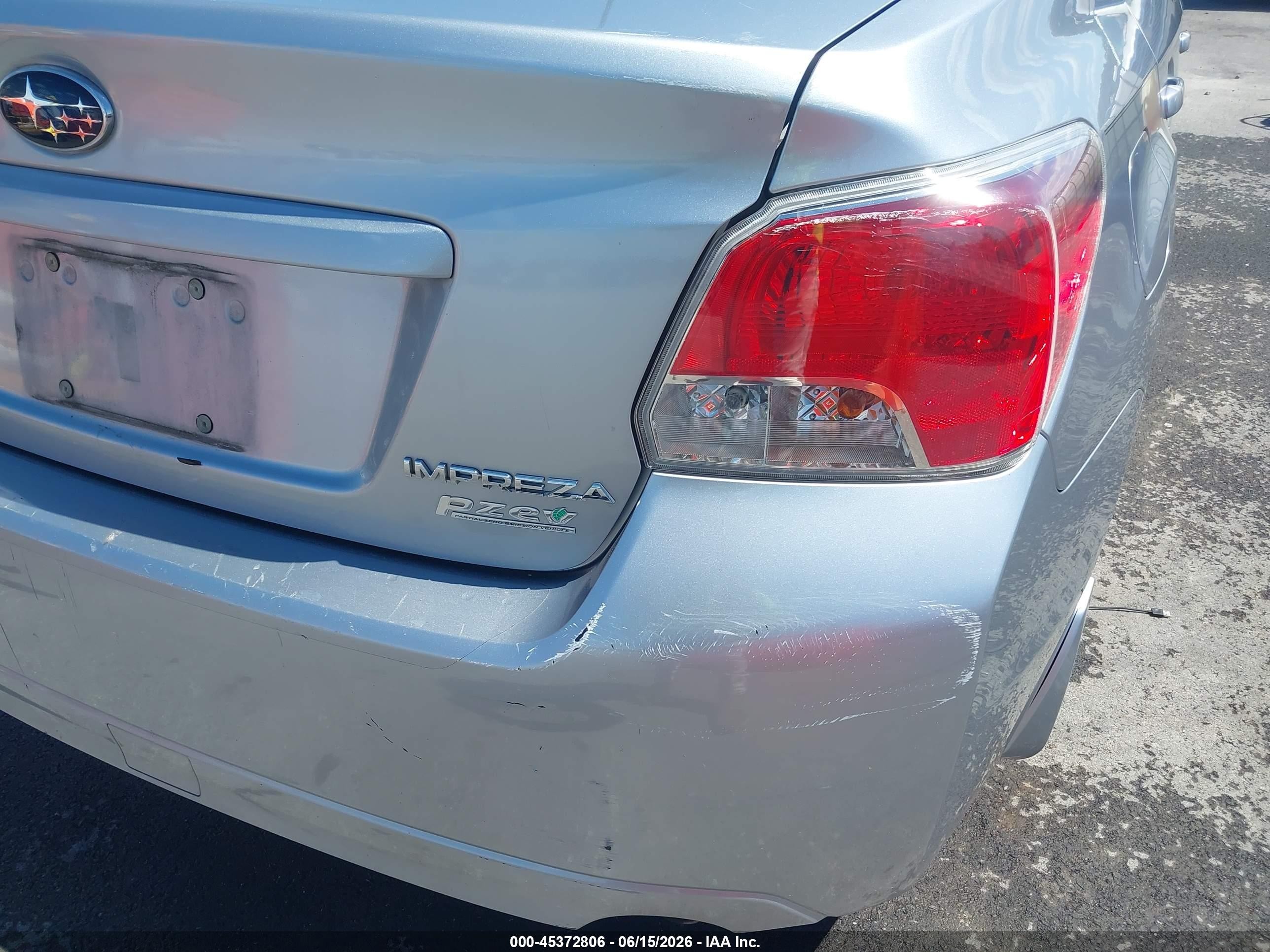 2013 Subaru Impreza 2.0i Premium Silver vin: JF1GJAC6XDH012915