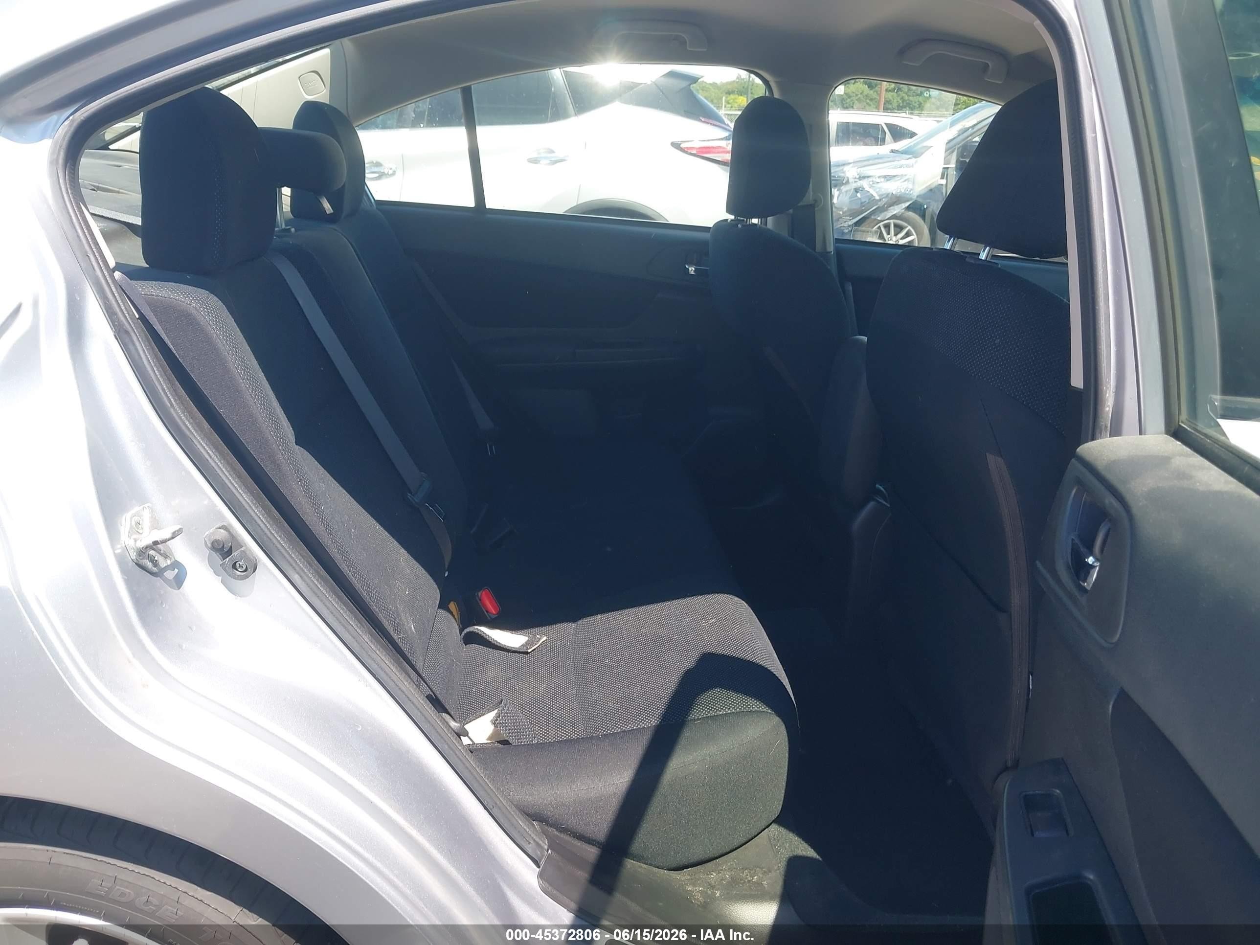 2013 Subaru Impreza 2.0i Premium Silver vin: JF1GJAC6XDH012915