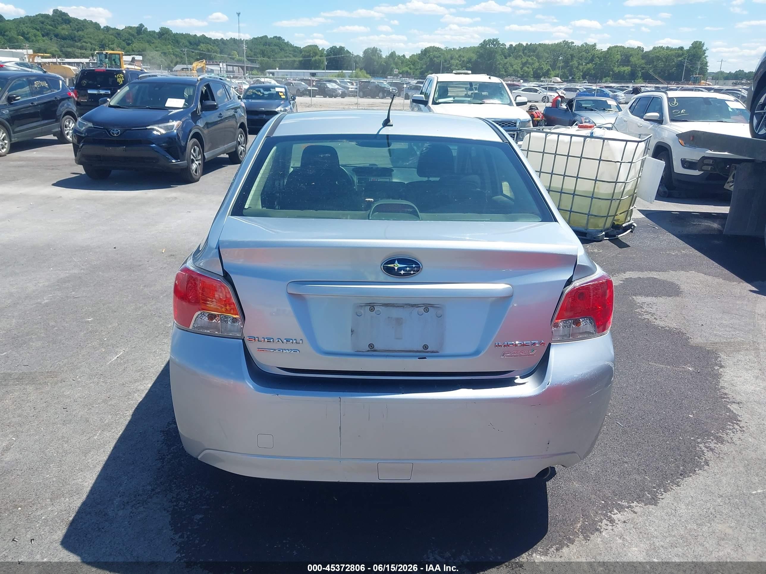 2013 Subaru Impreza 2.0i Premium Silver vin: JF1GJAC6XDH012915