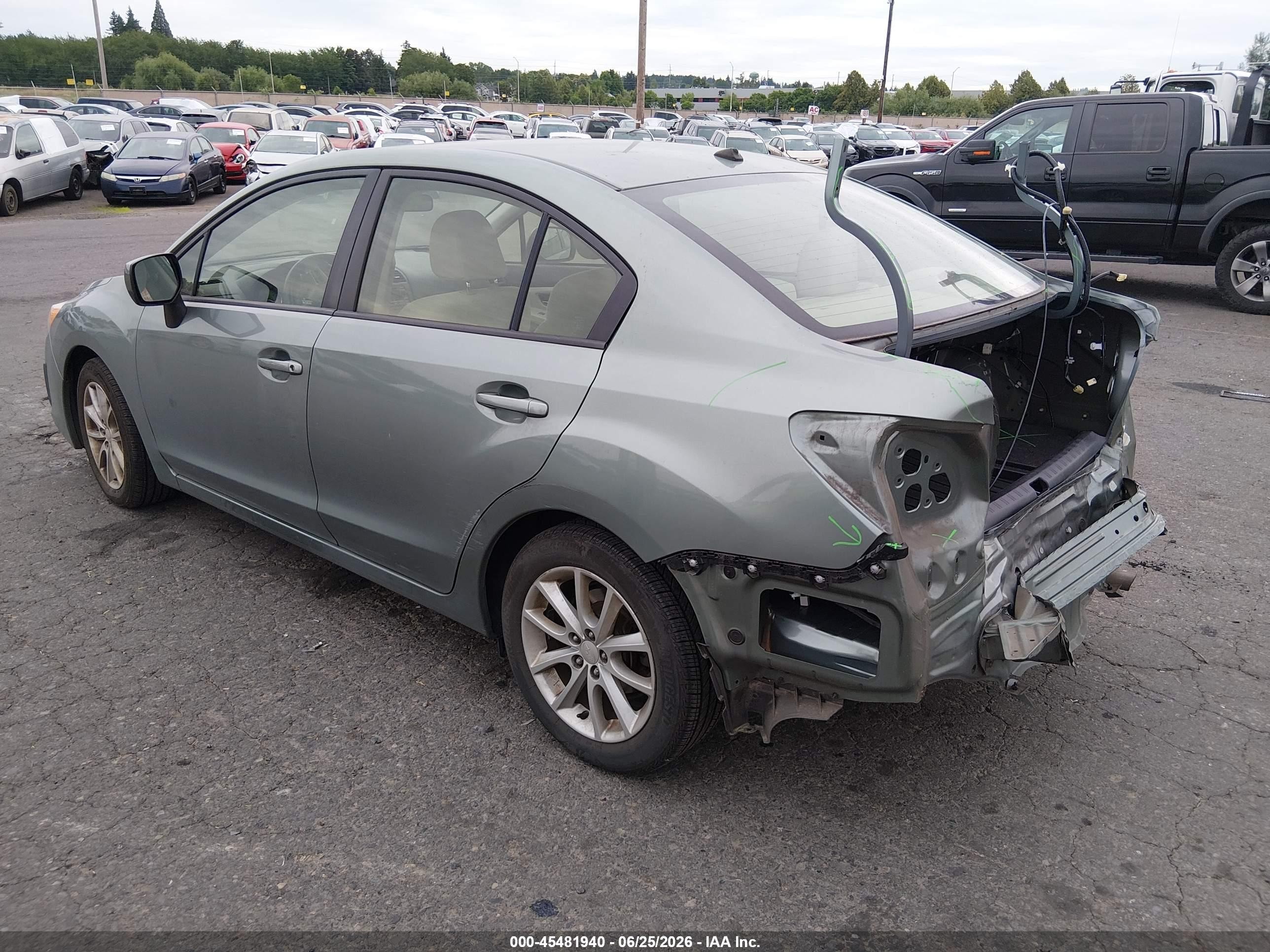 2014 Subaru Impreza 2.0i Premium Green vin: JF1GJAC6XEH025276