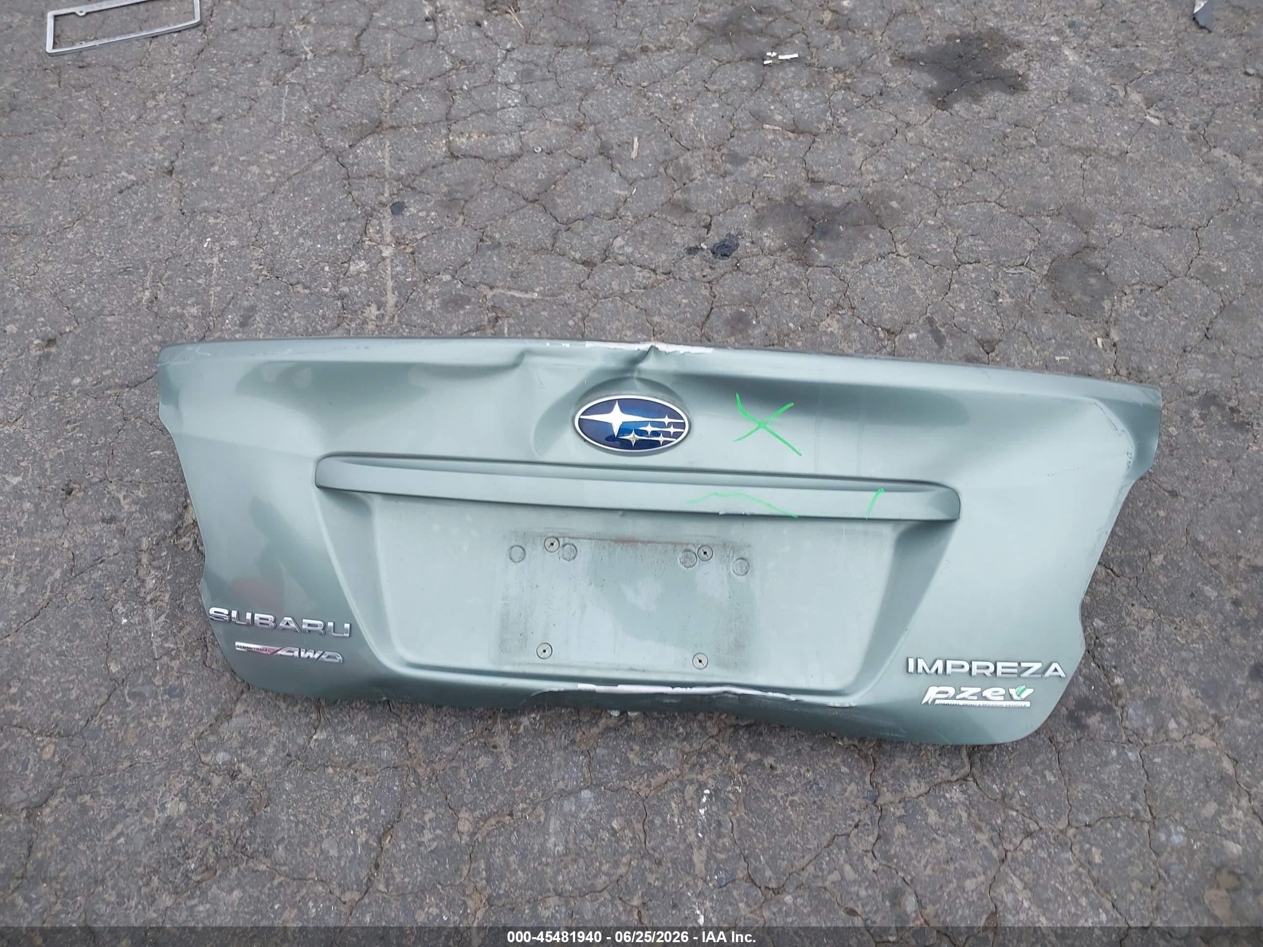 2014 Subaru Impreza 2.0i Premium Green vin: JF1GJAC6XEH025276