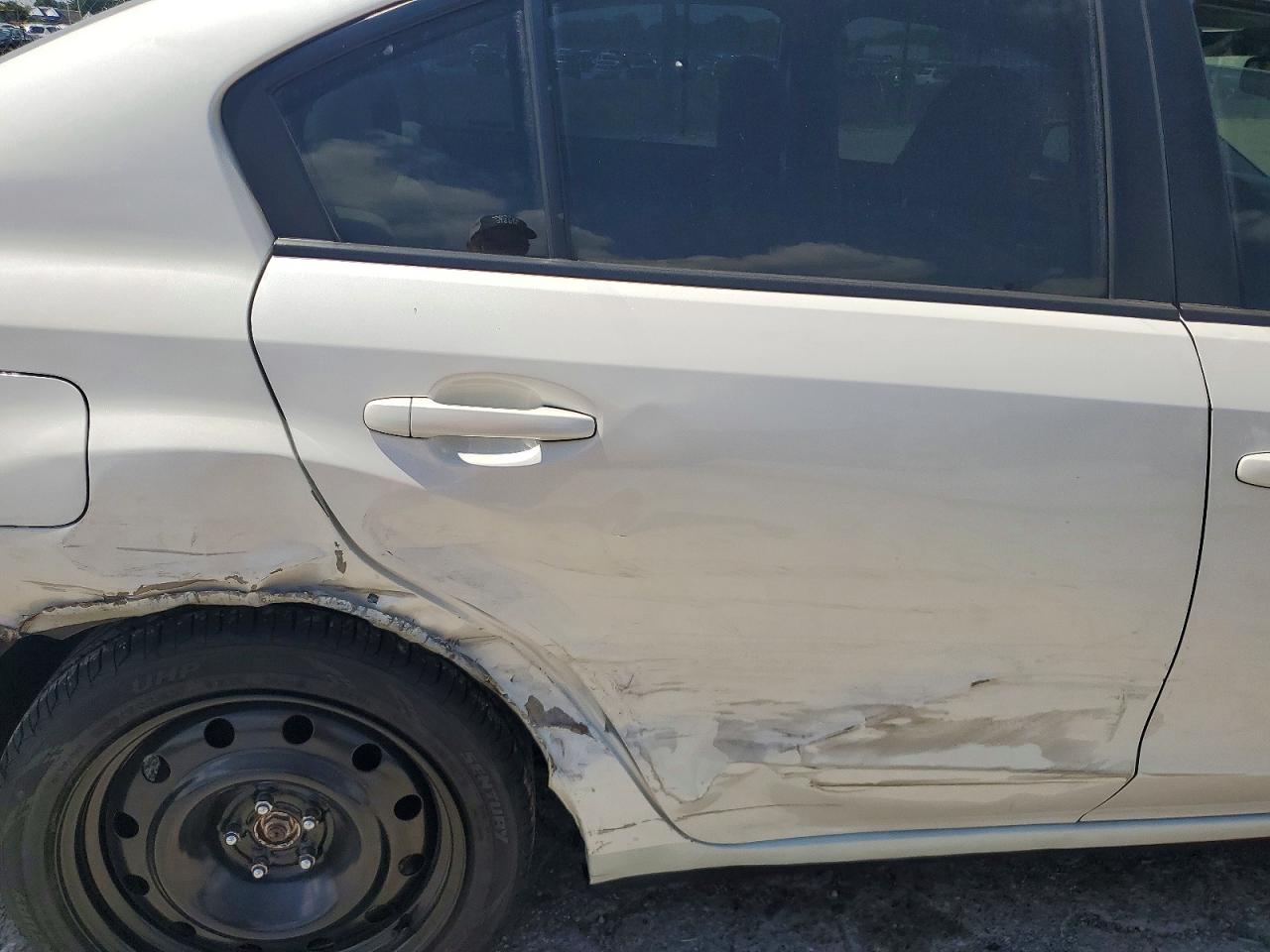 2013 Subaru Impreza Premium White vin: JF1GJAD60DH012968