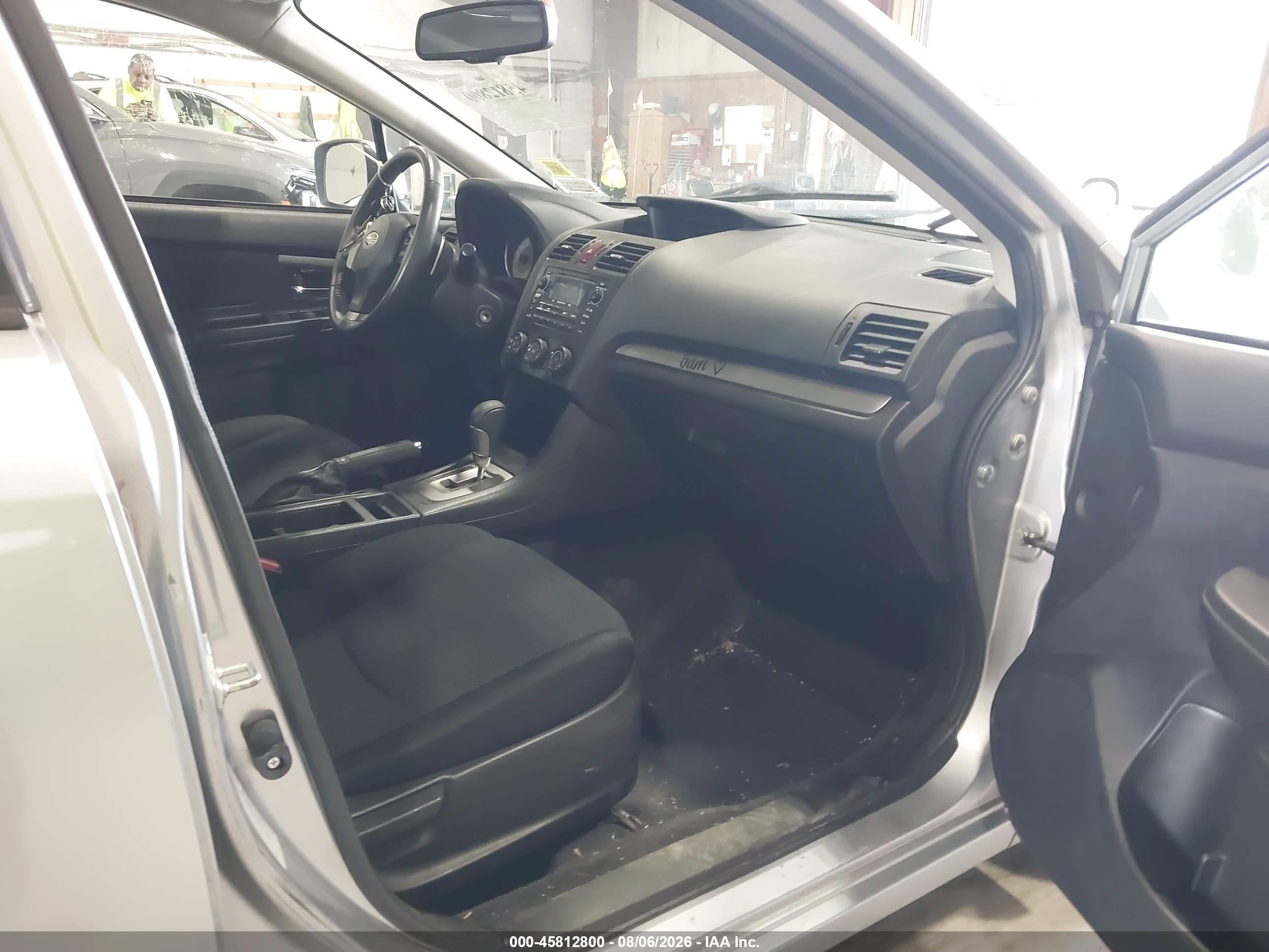 2012 Subaru Impreza 2.0i Premium Серебряный vin: JF1GJAD62CH005230