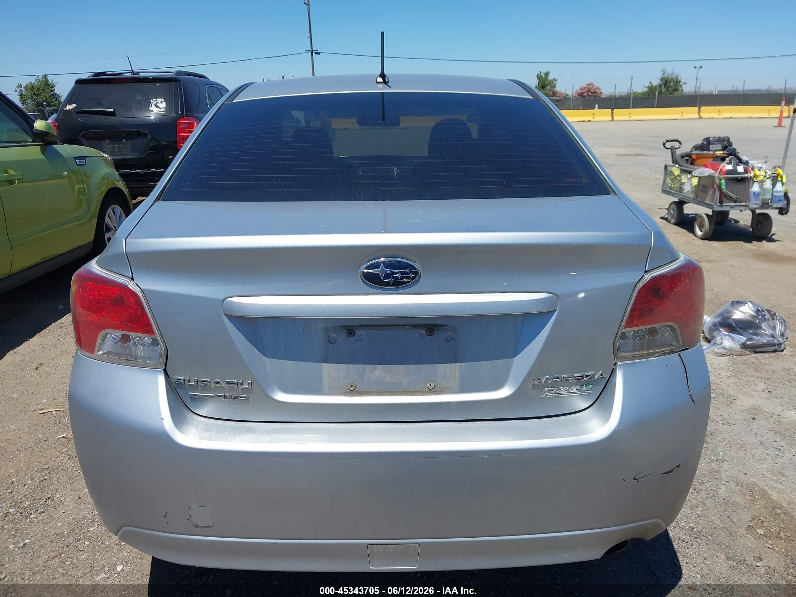 2012 Subaru Impreza 2.0i Premium Gray vin: JF1GJAD62CH008385
