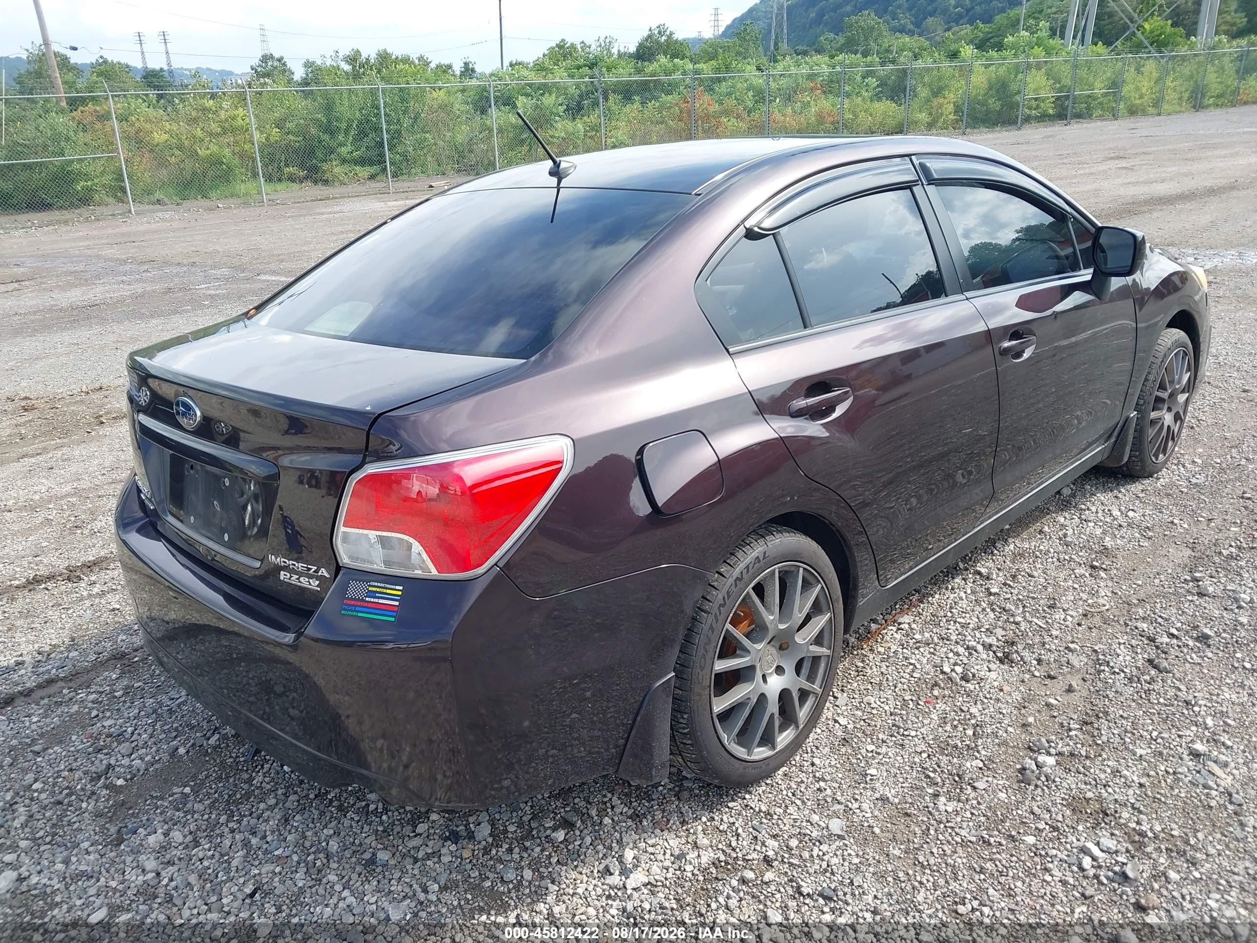 2012 Subaru Impreza 2.0i Premium Burgundy vin: JF1GJAD62CH019600