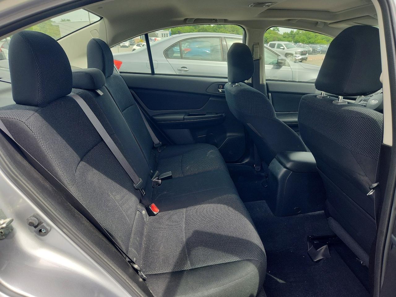 2012 Subaru Impreza Premium Silver vin: JF1GJAD66CH019096