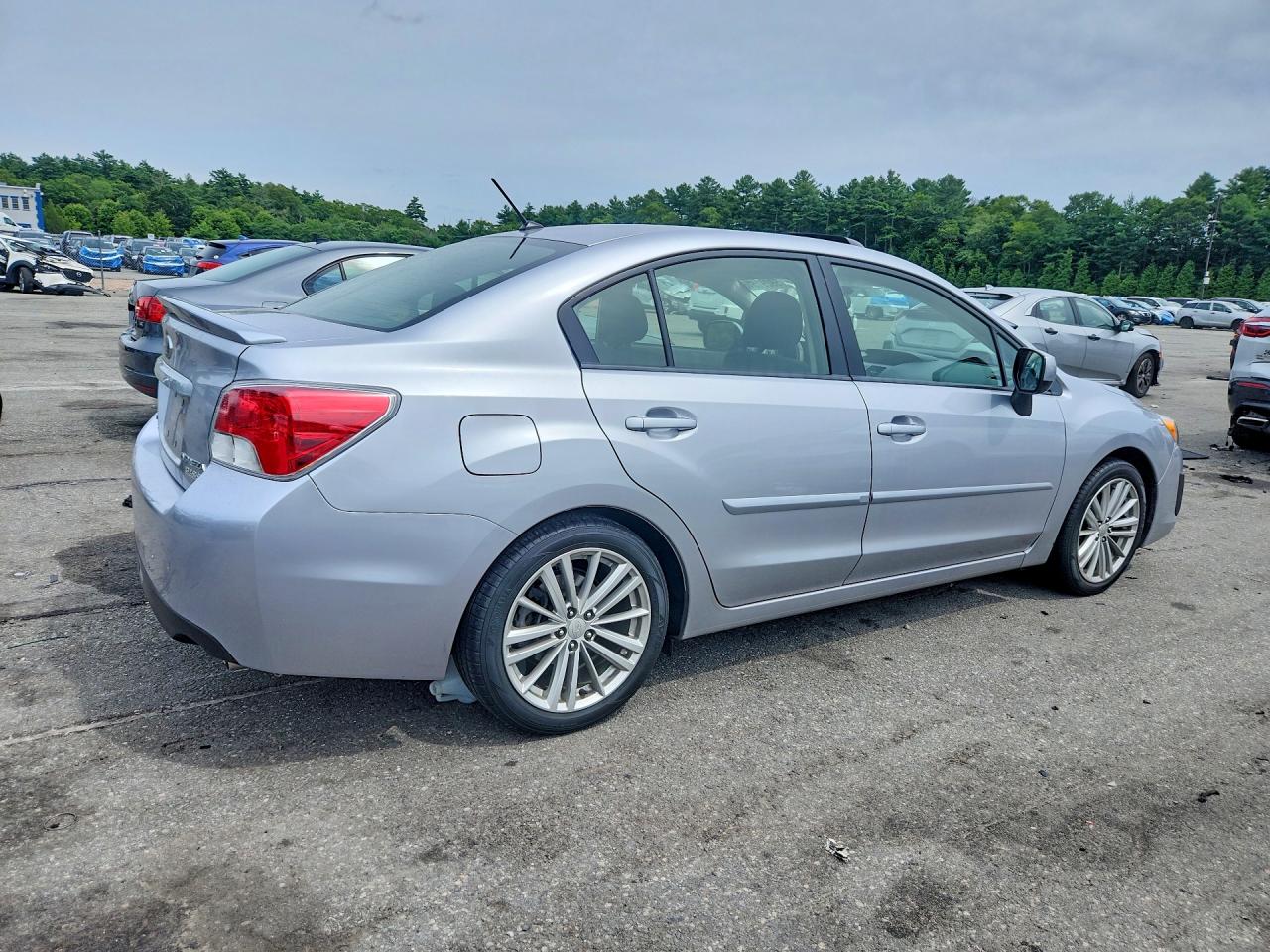 2012 Subaru Impreza Premium Silver vin: JF1GJAD66CH019096