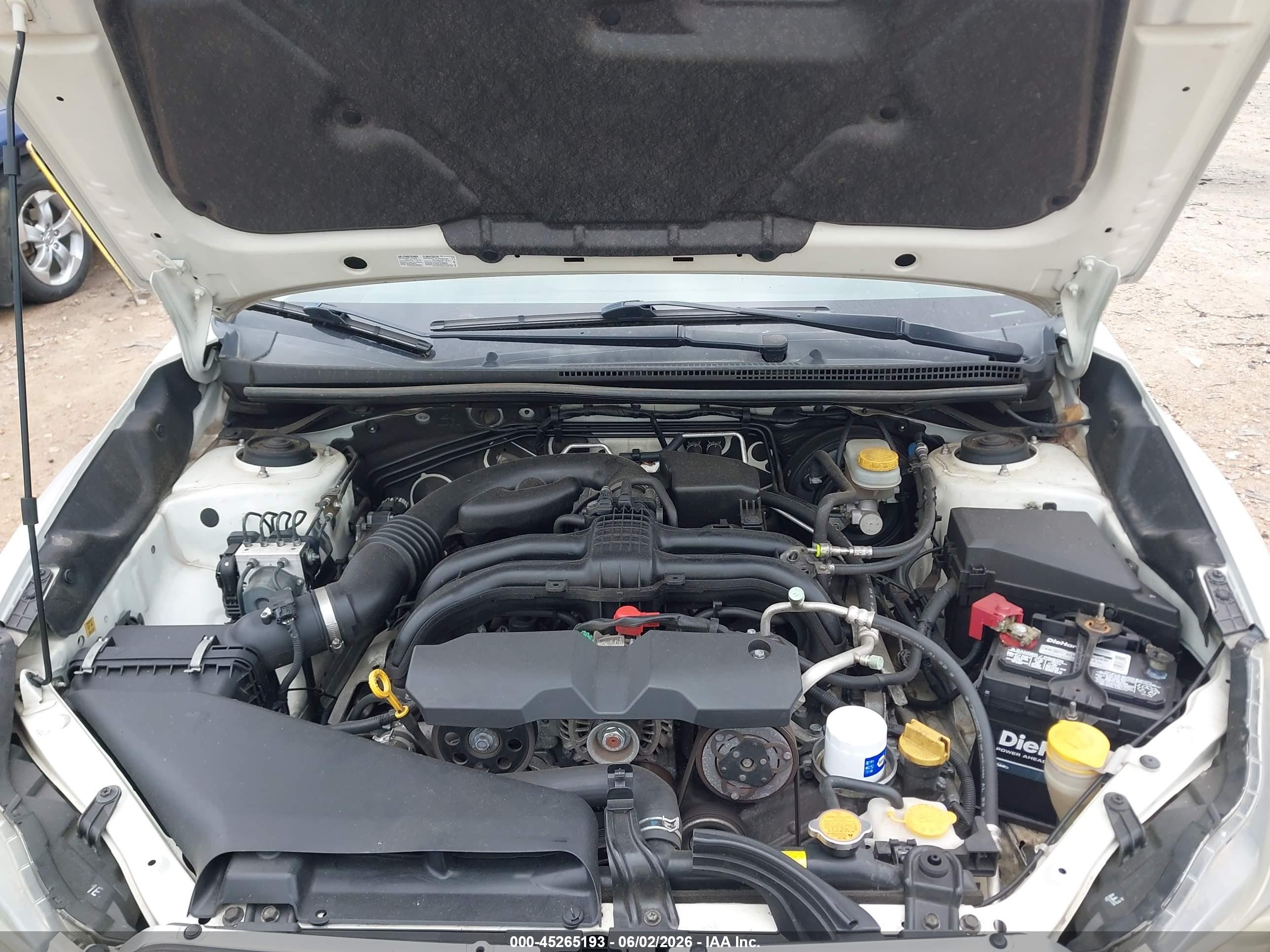 2012 Subaru Impreza 2.0i Premium White vin: JF1GJAD66CH019373
