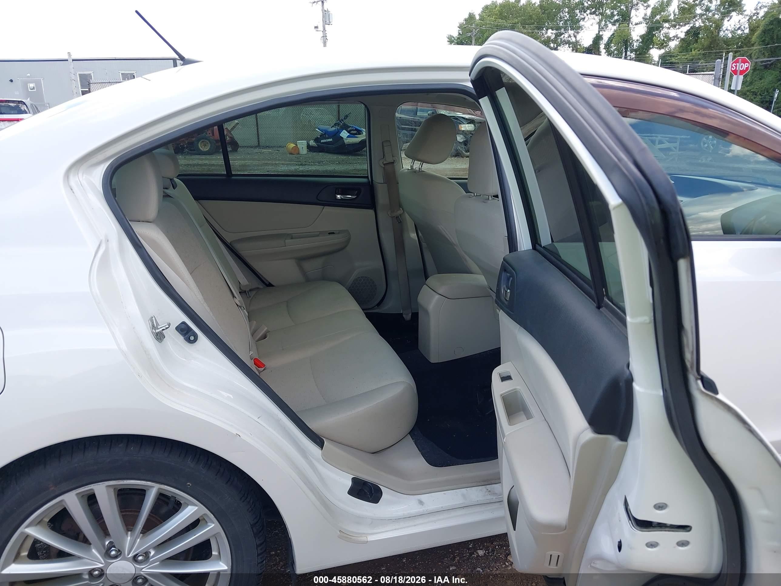 2013 Subaru Impreza 2.0i Premium White vin: JF1GJAD66DH021609