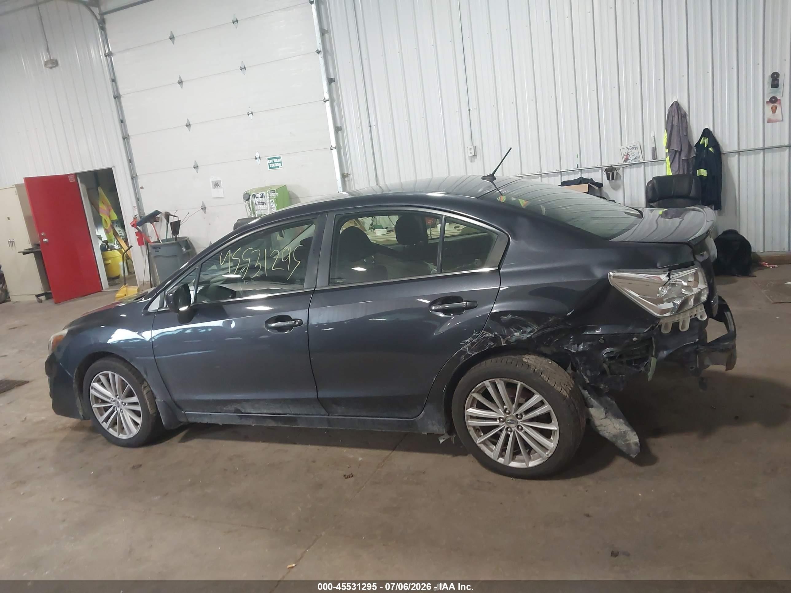 2016 Subaru Impreza 2.0i Premium Black vin: JF1GJAF67GH021278